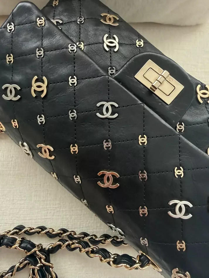 Chanel Vintage 2007 Punk Charms 2.55 Medium Reissue Flap Bag - Image 12