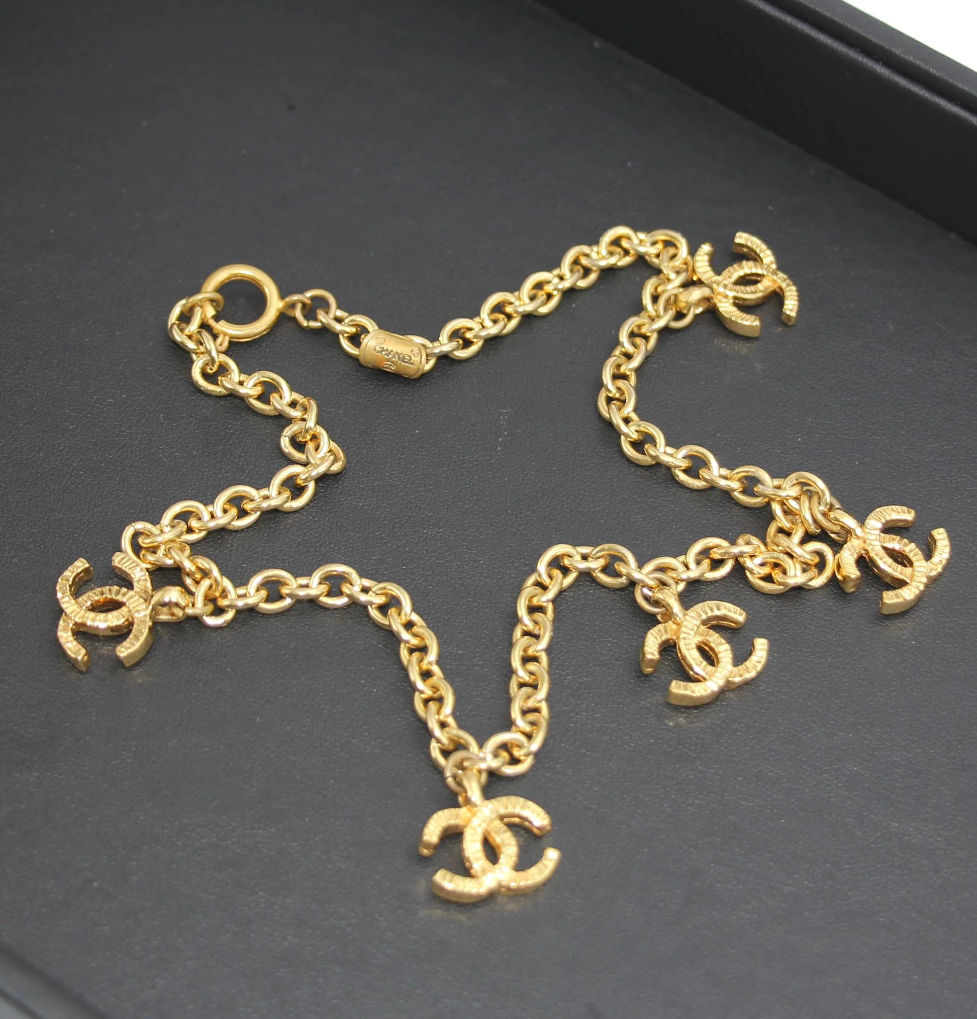 Chanel Vintage 71 80 Gold Plated Five Cc Necklace - Image 3