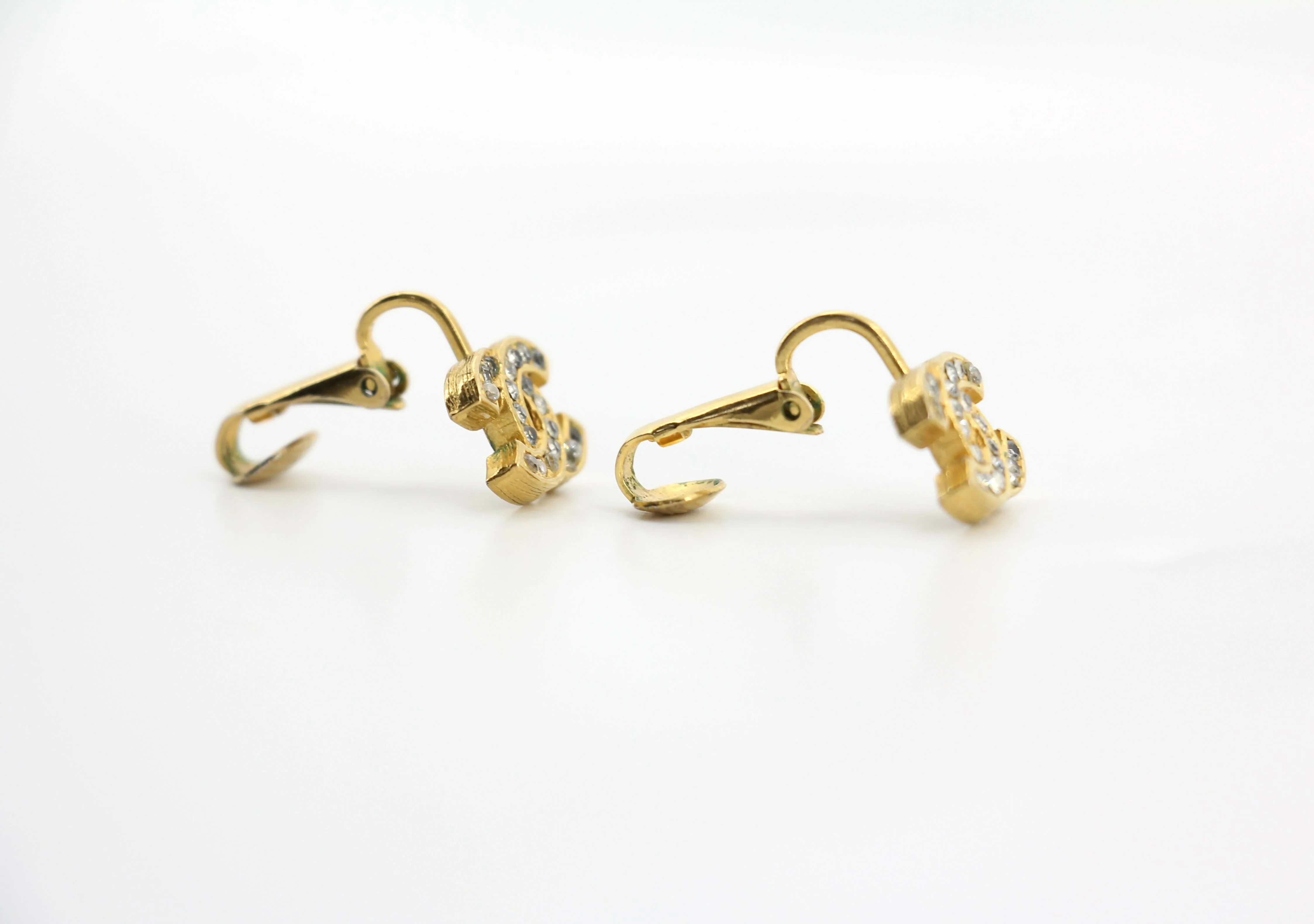 Chanel Vintage 71-80 Rhinestone & Gold-Plated Large CC Clip-on Earrings - Image 5