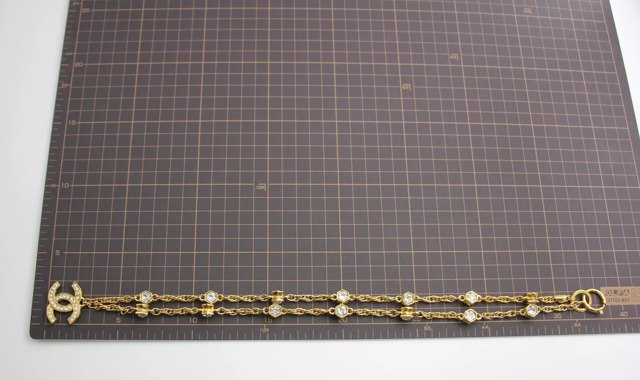 Chanel Vintage 71 80 Years Multi-Grain Rhinestone Double-Sided Rhinestone Double C Long Necklace - Image 15