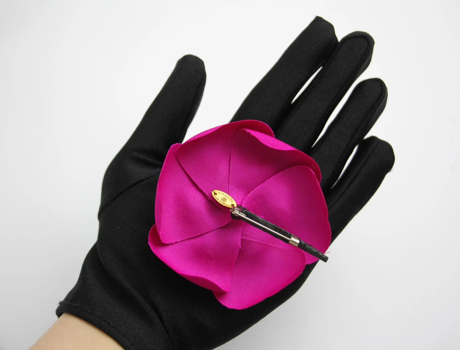 Chanel Vintage 81 85 Silk Red Camellia Brooch - Image 2