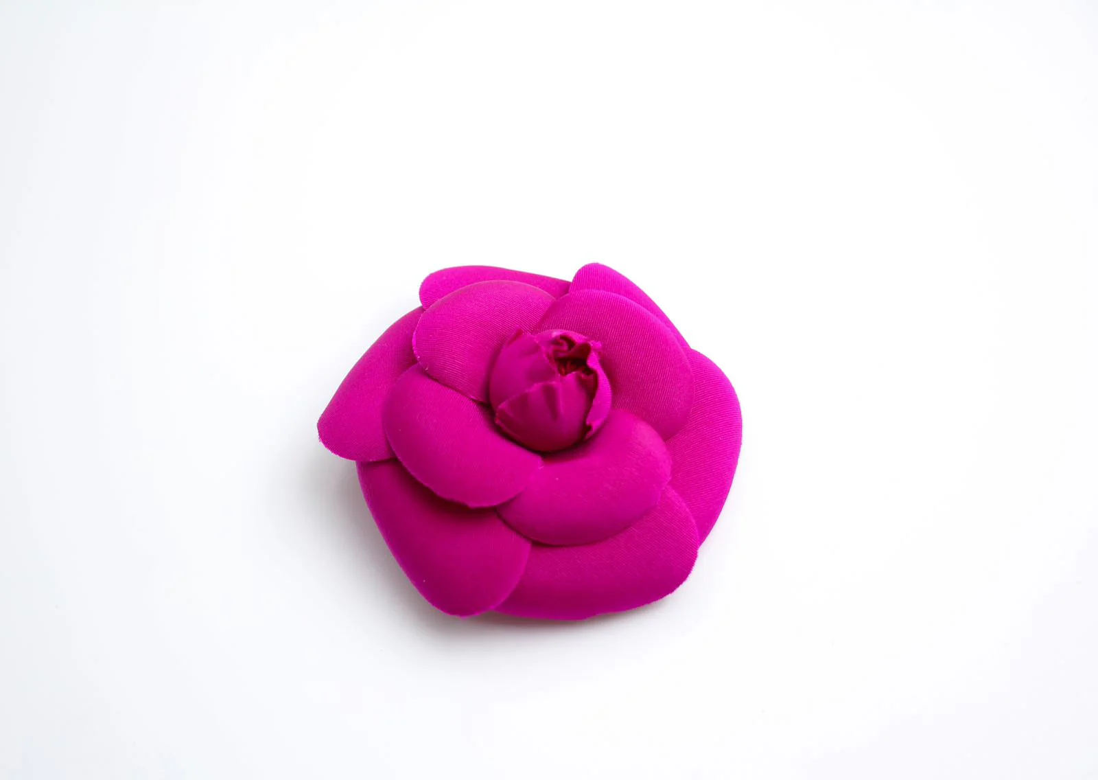 Chanel Vintage 81 85 Silk Red Camellia Brooch - Image 4