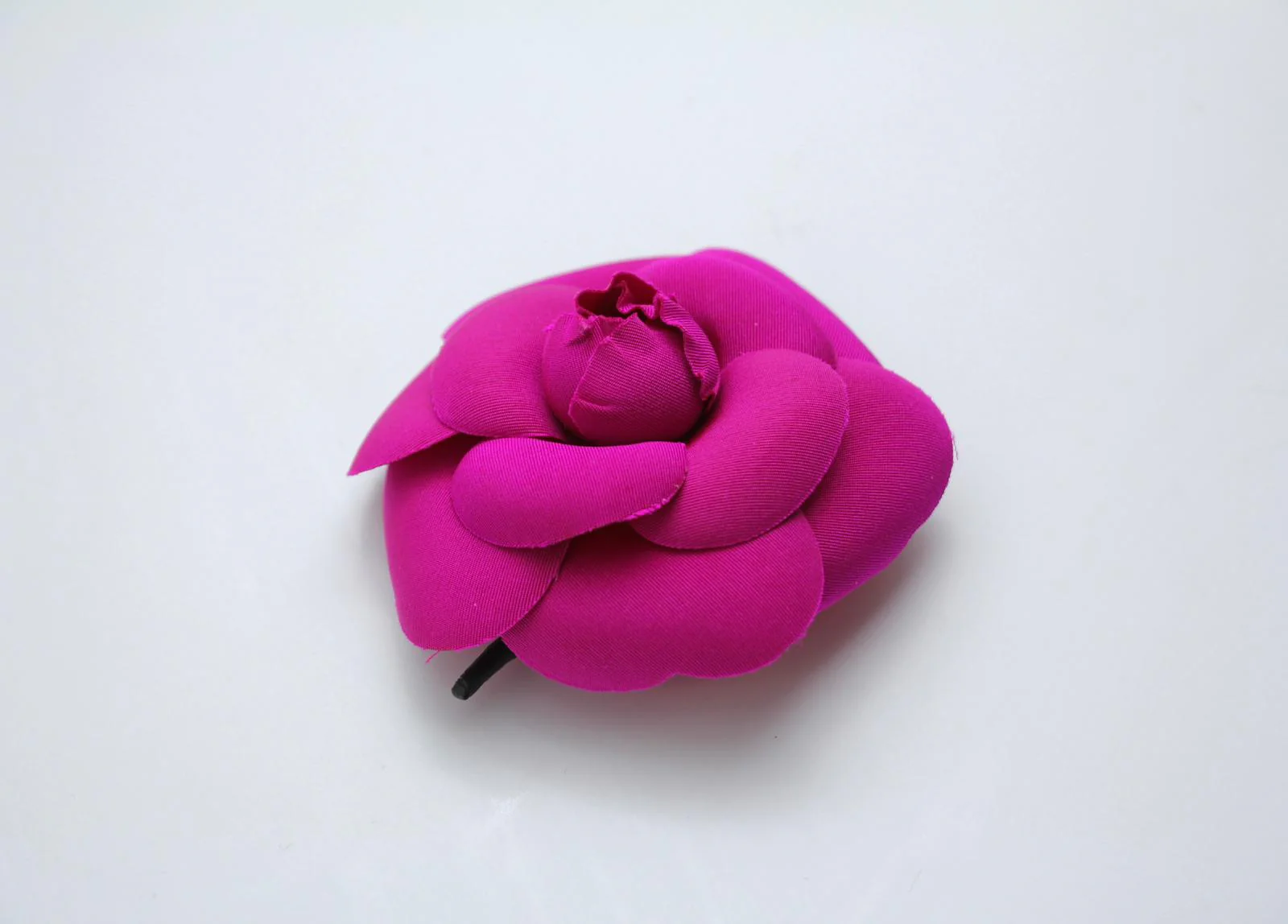 Chanel Vintage 81 85 Silk Red Camellia Brooch - Image 7