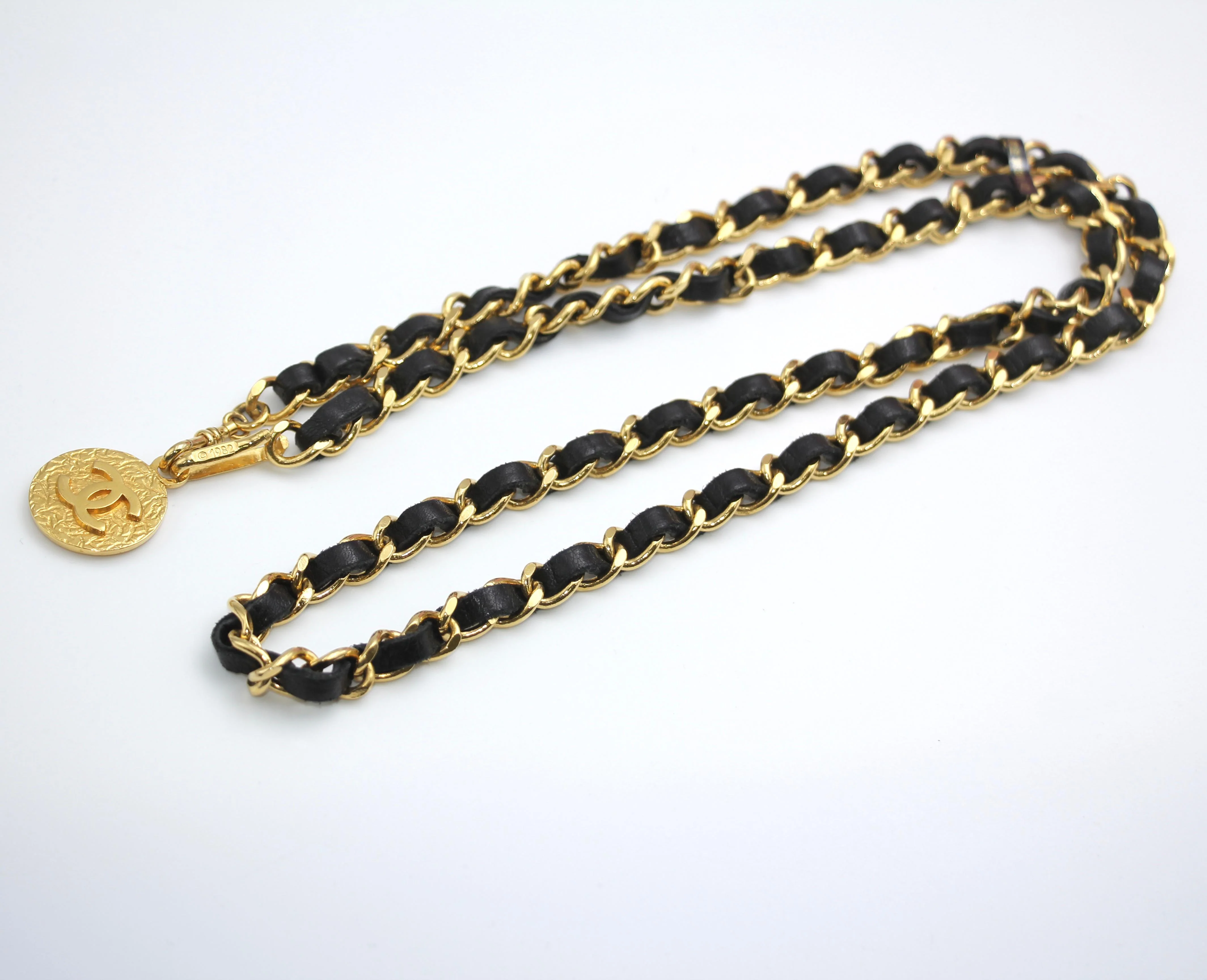Chanel Vintage 82 Gold Plated Leather Gold Coin Chain Waist Chain - Image 3