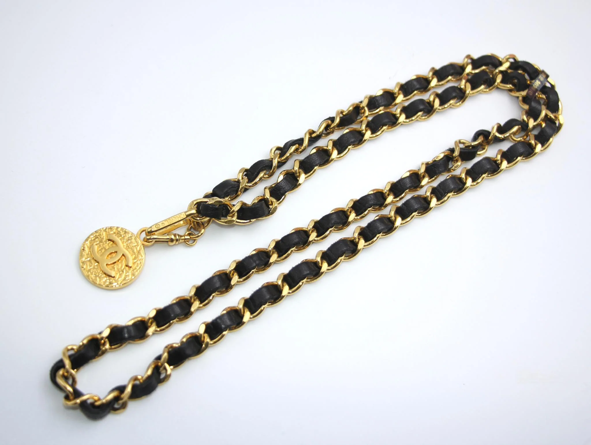 Chanel Vintage 82 Gold Plated Leather Gold Coin Chain Waist Chain - Image 4