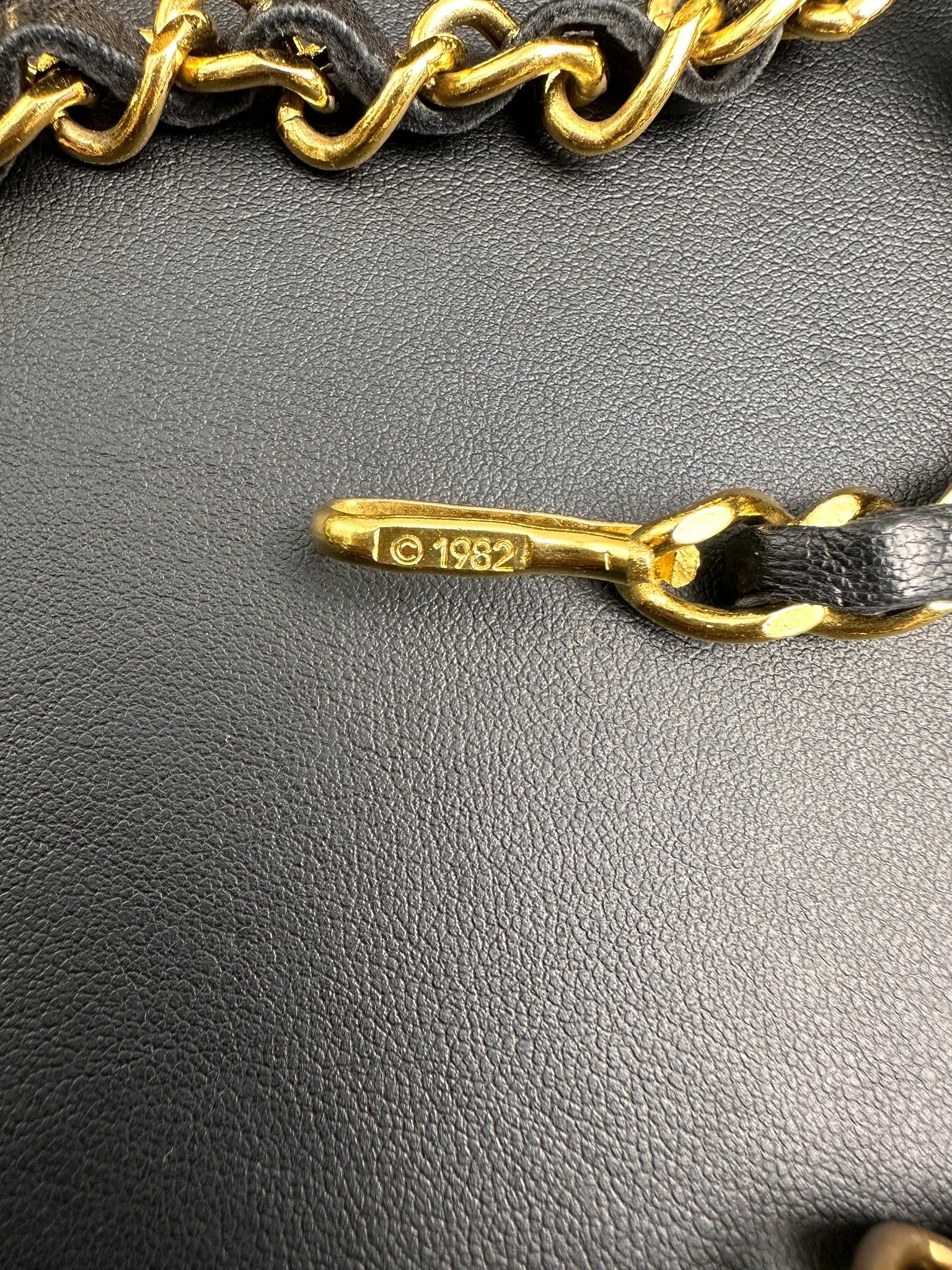 Chanel Vintage 82 Gold Plated Leather Gold Coin Chain Waist Chain - Image 7
