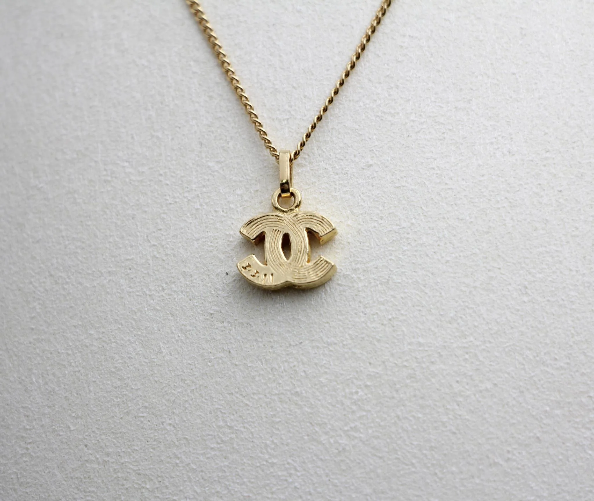 Chanel Vintage 82 Rhinestone Gold Plated Cc Necklace - Image 10