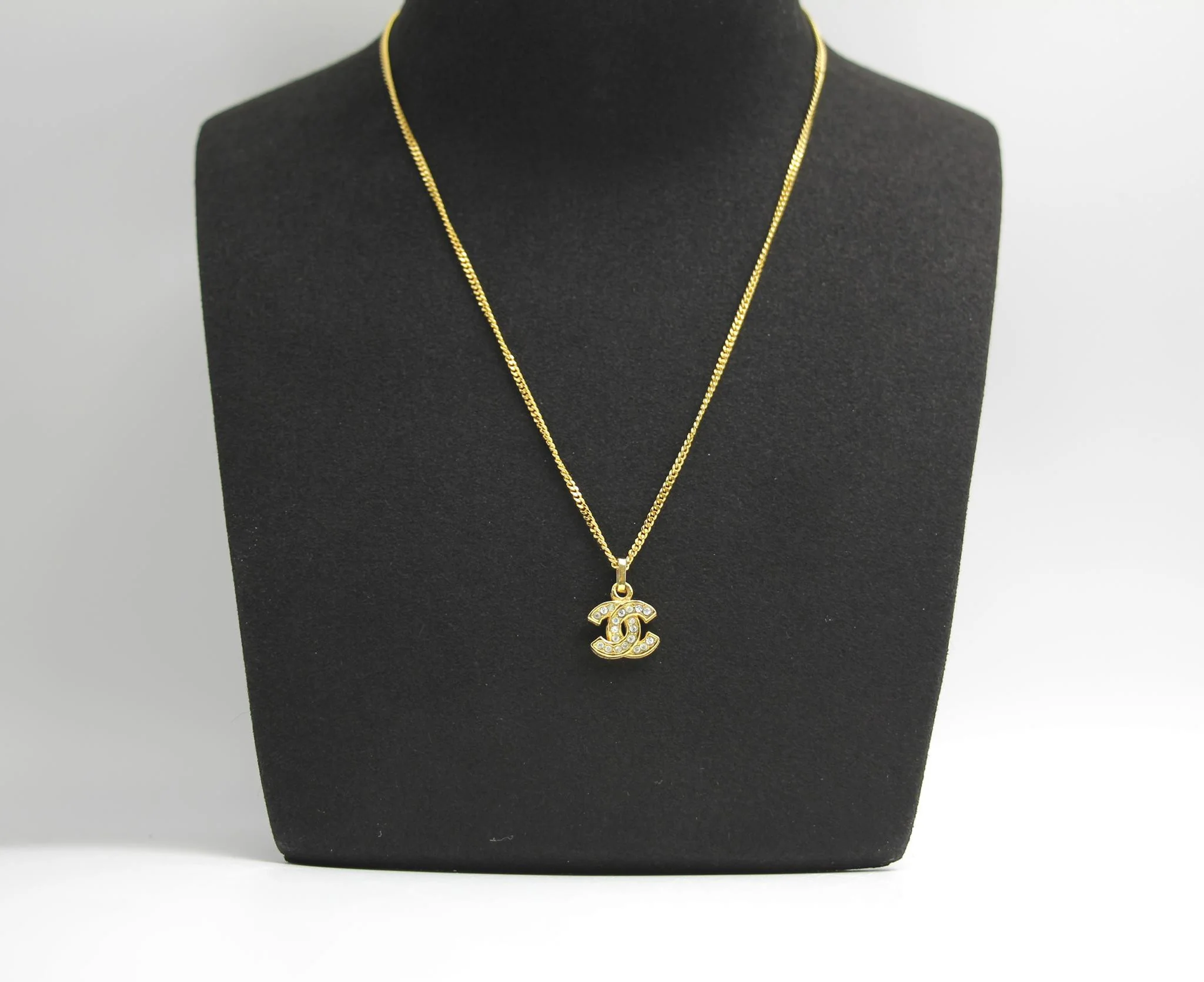 Chanel Vintage 83 Years Rhinestone Gold Plated Thin Cc Necklace - Image 5