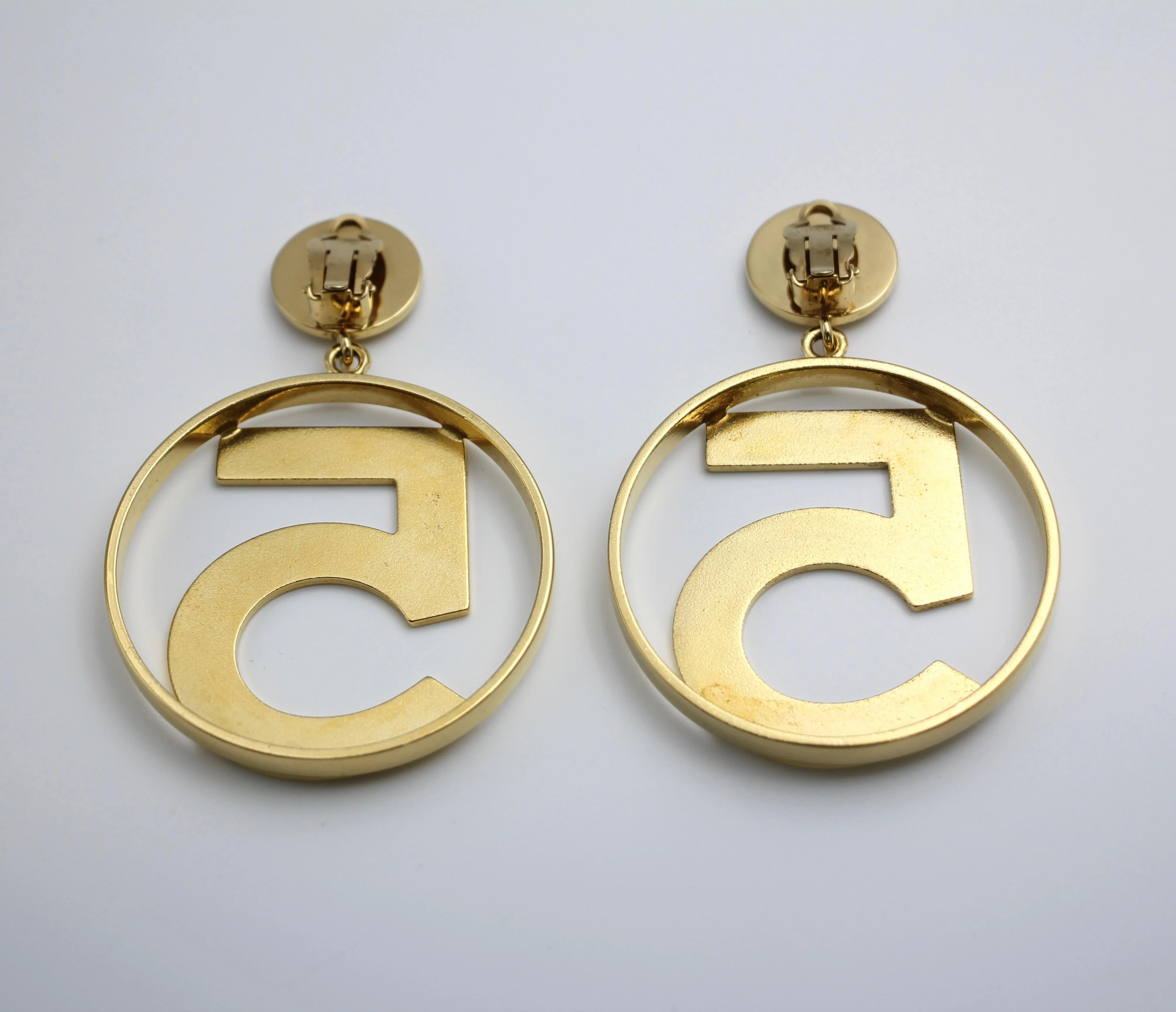 Chanel Vintage 87 Gold Plated Giant No 5 Clip-On Earrings - Image 2