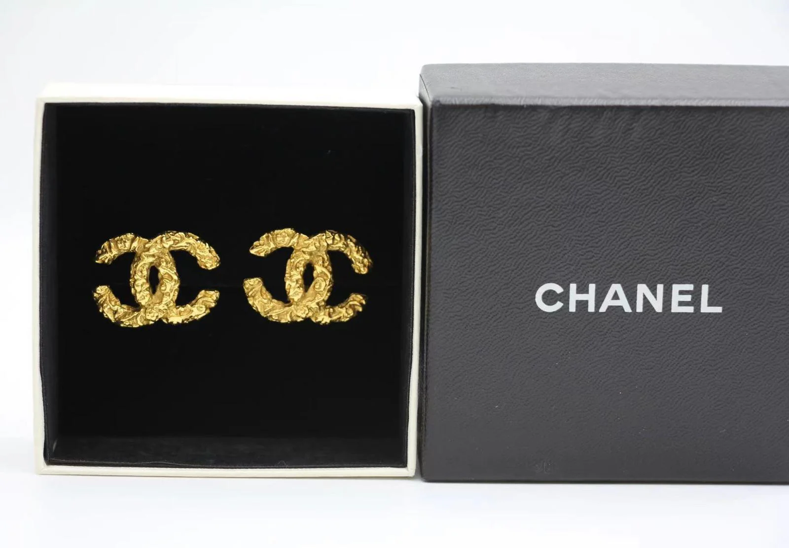 Chanel Vintage 93A Lava Gold Clip-On Earrings