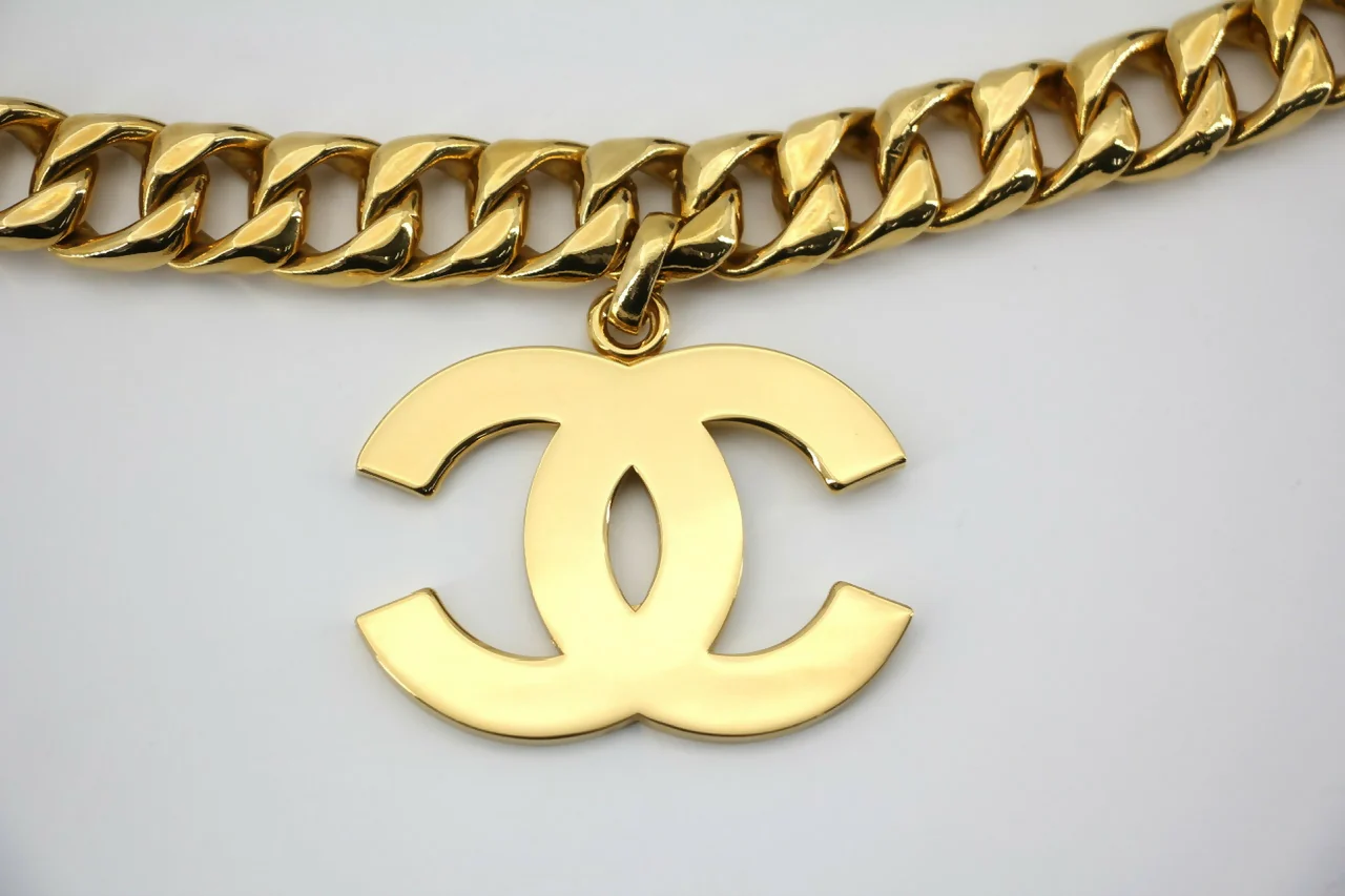 Chanel Vintage 93P Gold-plated Large CC Wave Rotating Lock Long Waist Chain - Image 5