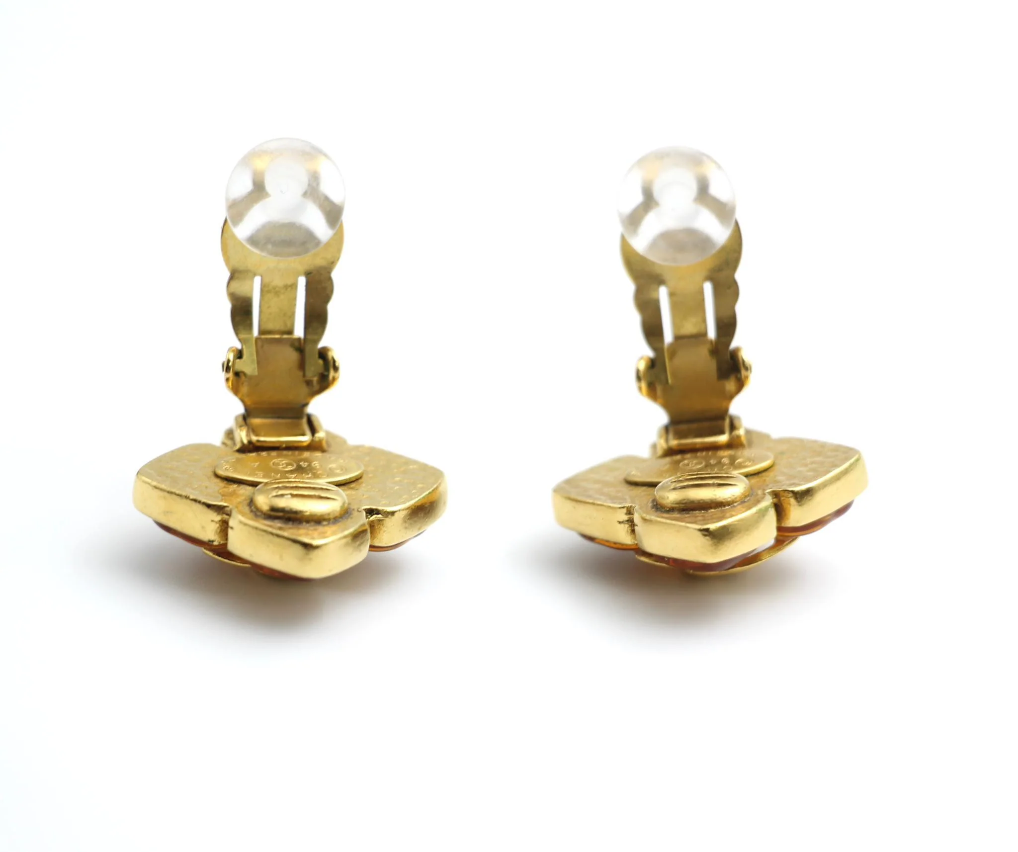 Chanel Vintage 94A Orange Glass Gold-Plated Rhombus Cc Earrings - Image 3