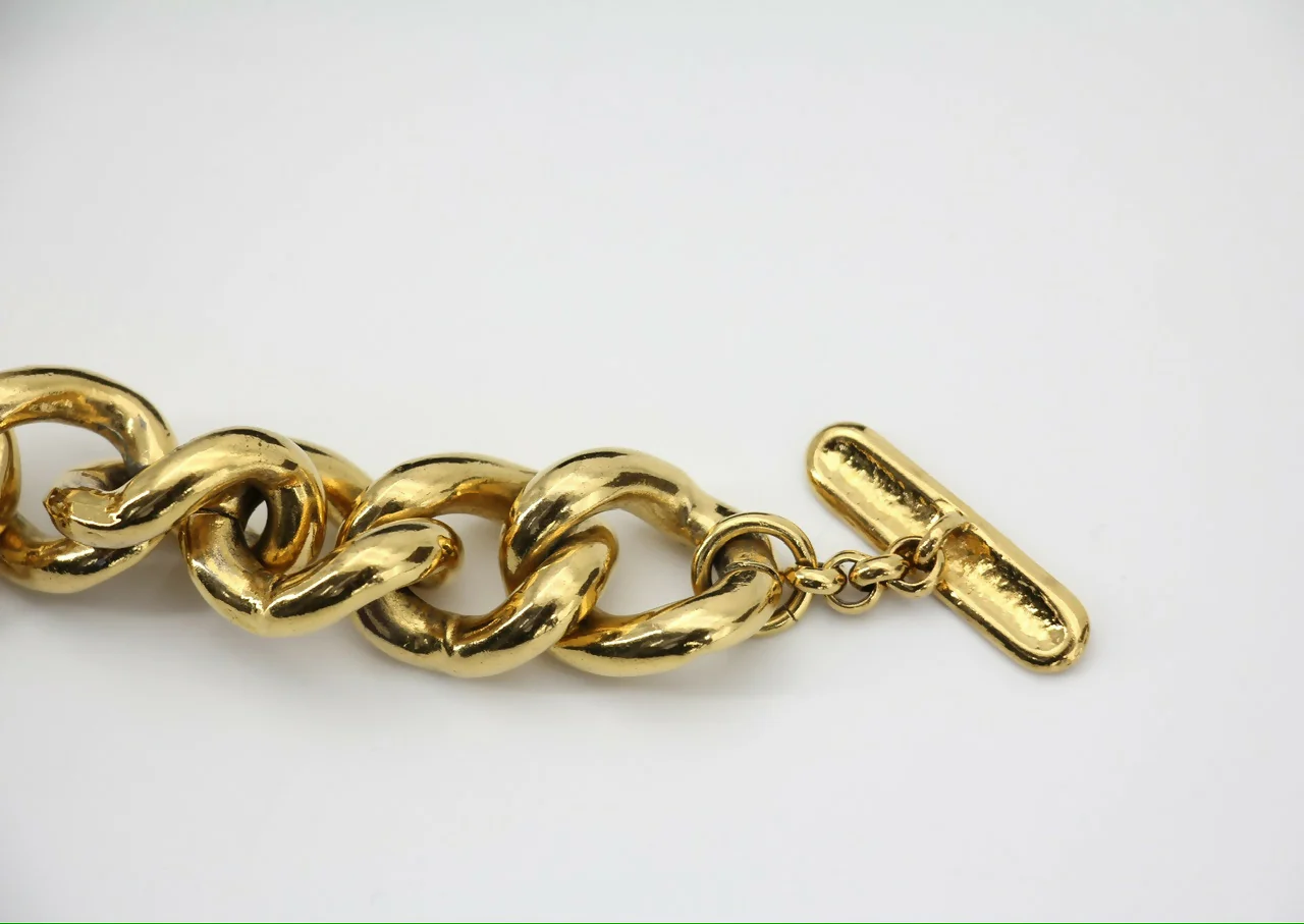 Chanel Vintage 94P Gold-plated CC Wave Rotating Lock Bracelet - Image 8
