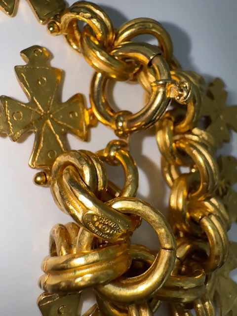 Chanel Vintage 94P Gold-plated Eight Cross Bracelet - Image 7
