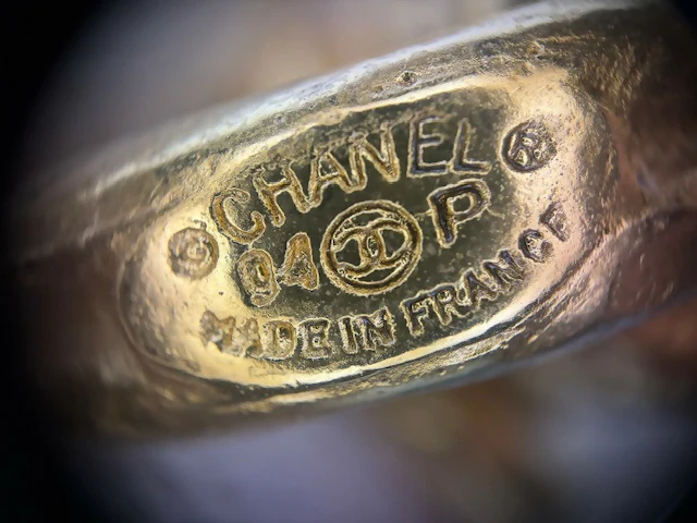 Chanel Vintage 94P Gold-plated Eight Cross Bracelet - Image 8