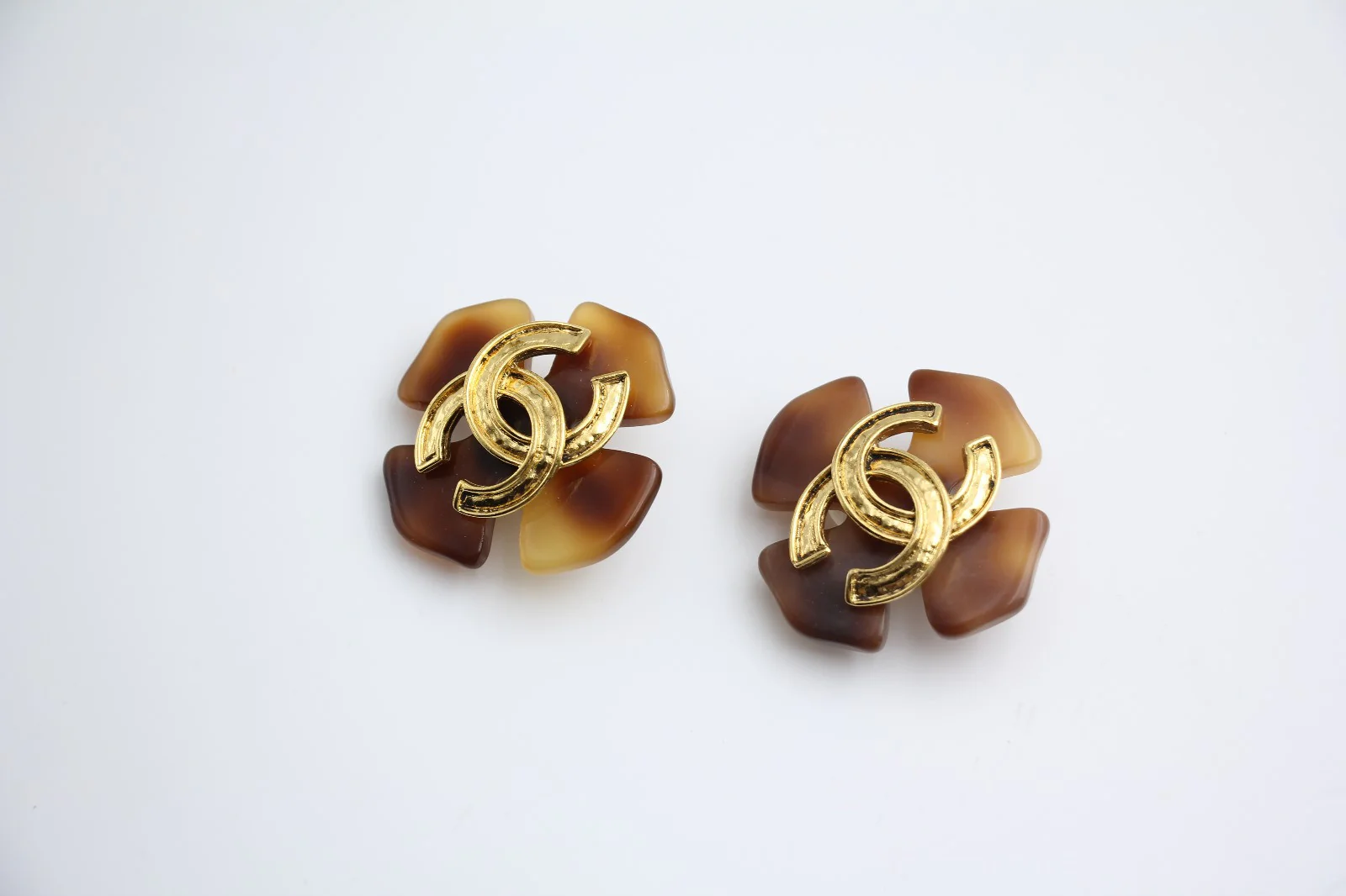 Chanel Vintage 94P Tortoise Brown Large Cc Earrings - Image 3