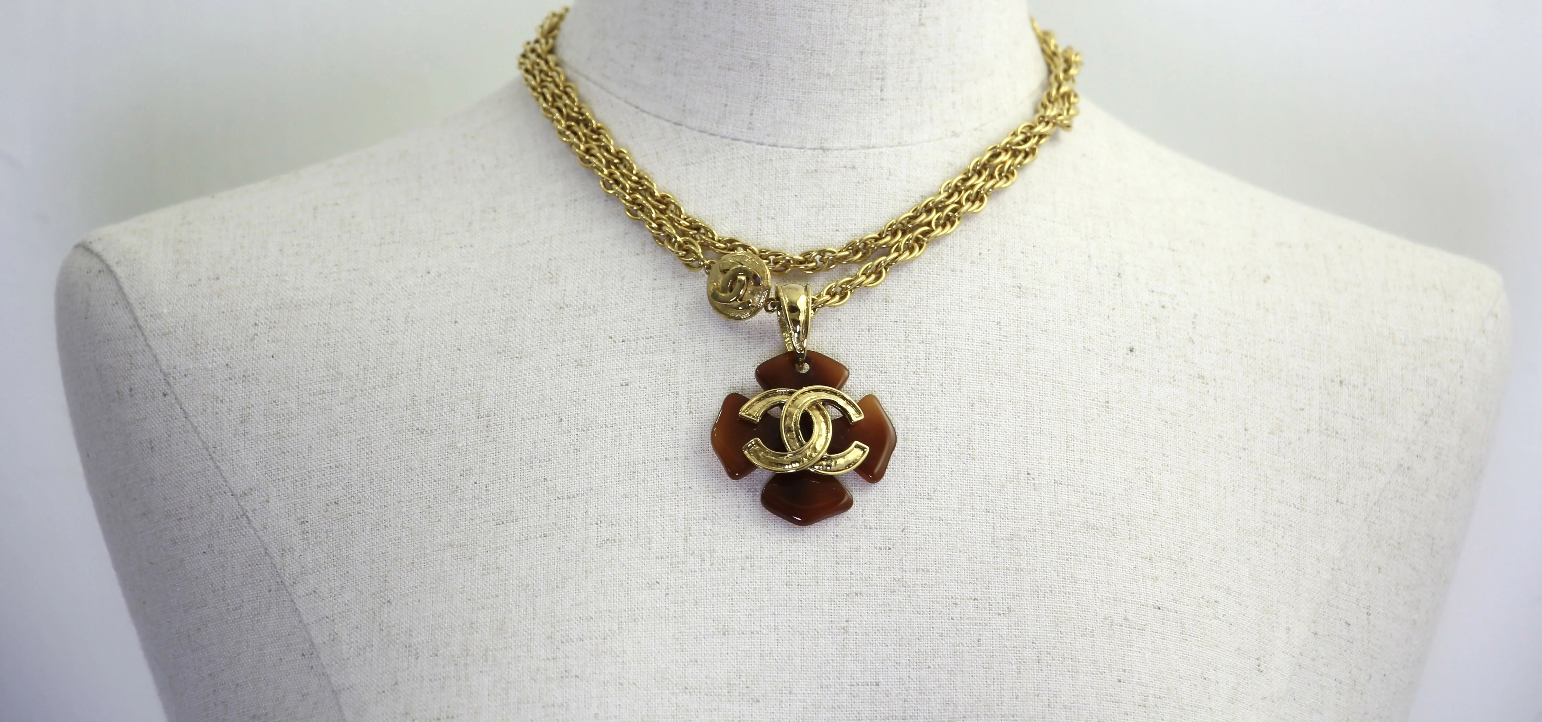 Chanel Vintage 94P Tortoiseshell & Gold-Plated Long/Layered Necklace