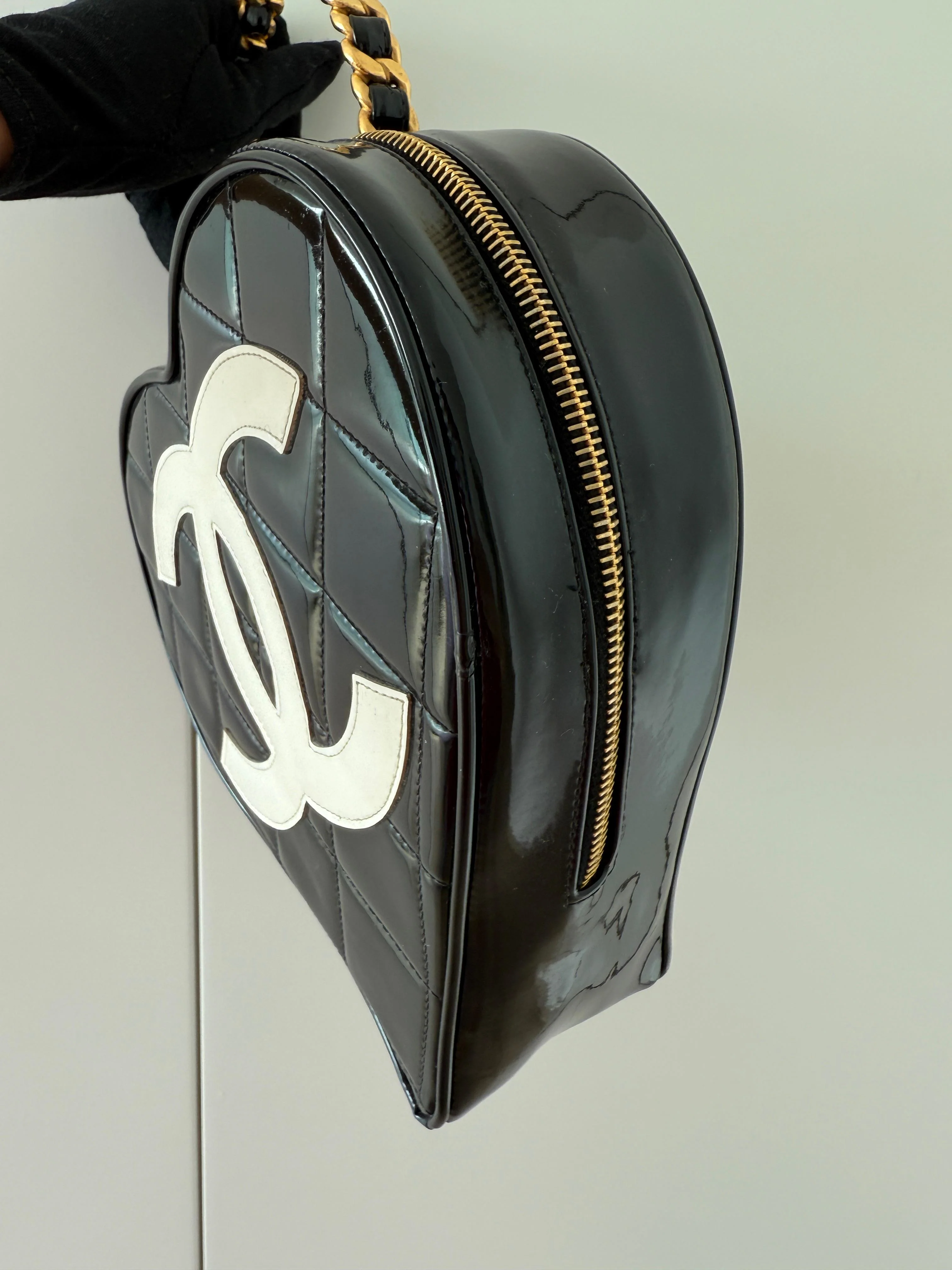 Chanel Vintage 95 Barbie Cc Heart Vanity Bag - Image 4