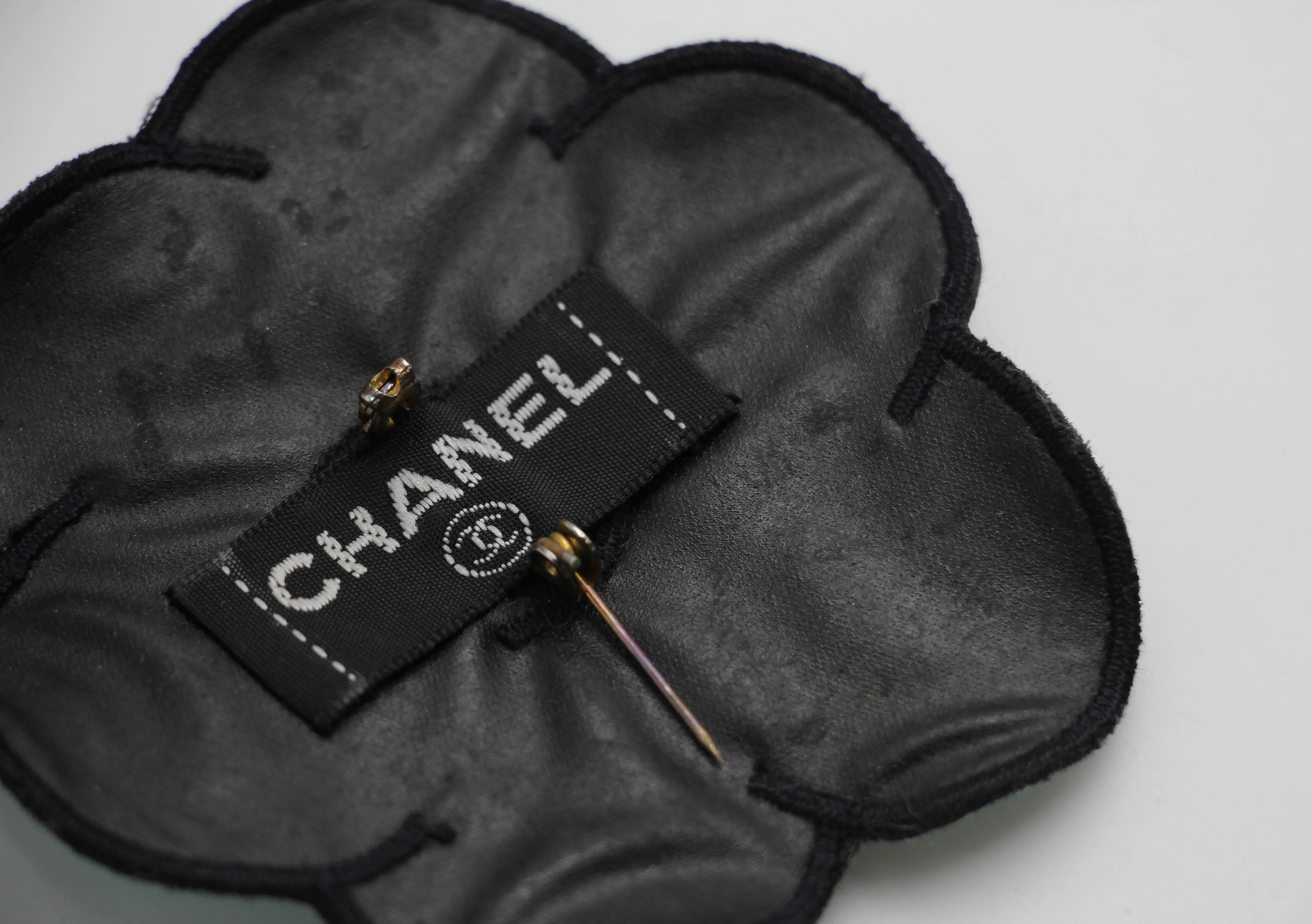 Chanel Vintage 95 Light Blue Embroidered Camellia Brooch - Image 10