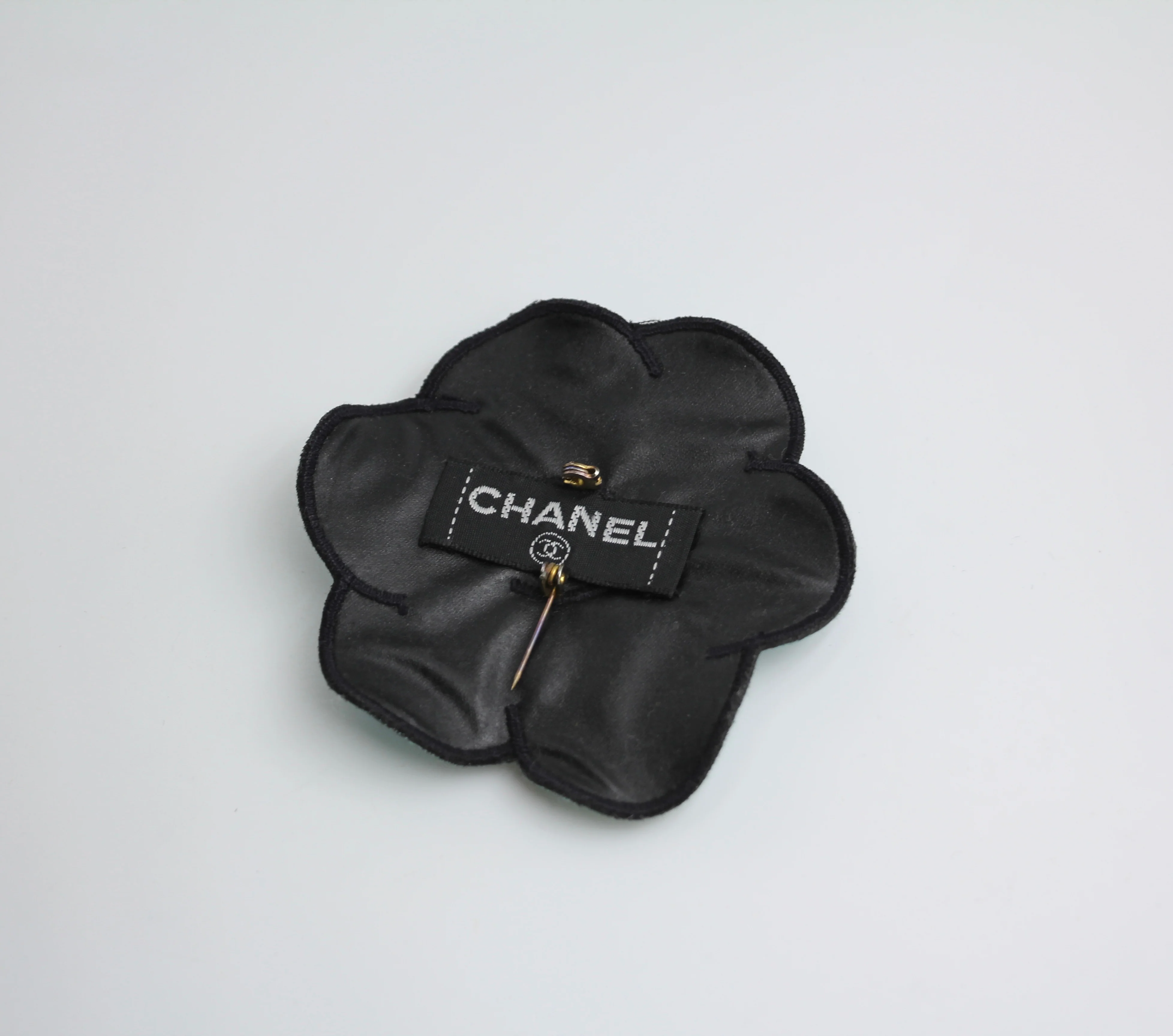 Chanel Vintage 95 Light Blue Embroidered Camellia Brooch - Image 11