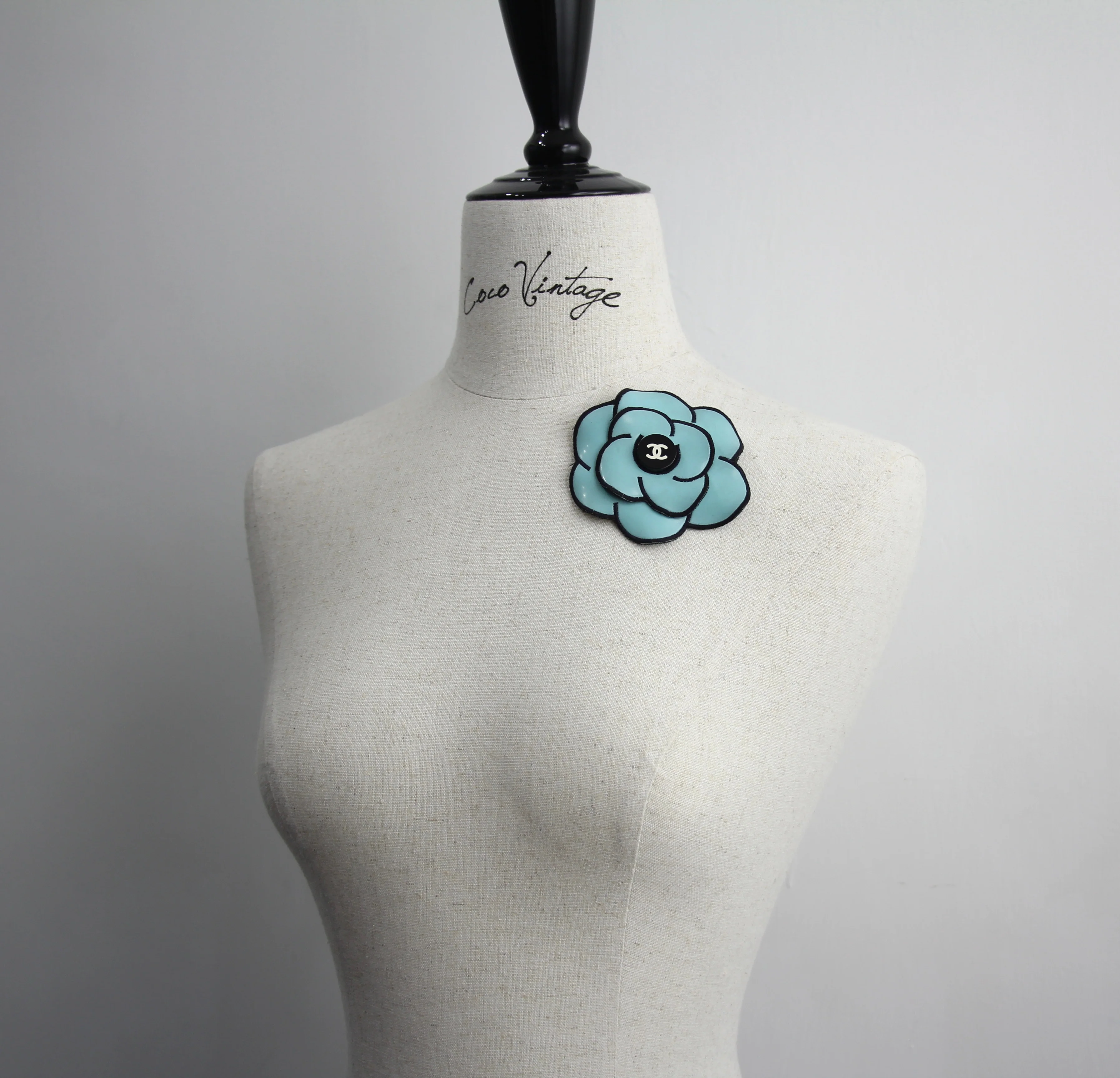 Chanel Vintage 95 Light Blue Embroidered Camellia Brooch - Image 14
