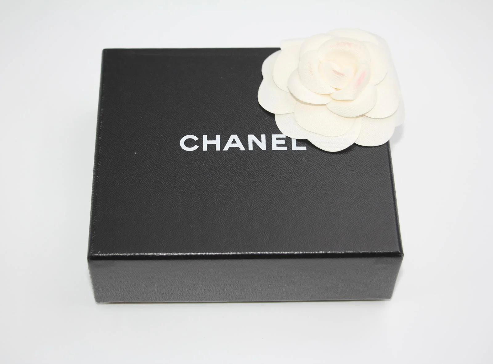 Chanel Vintage 95P Gold Plated Buckle Black Belt - Image 10