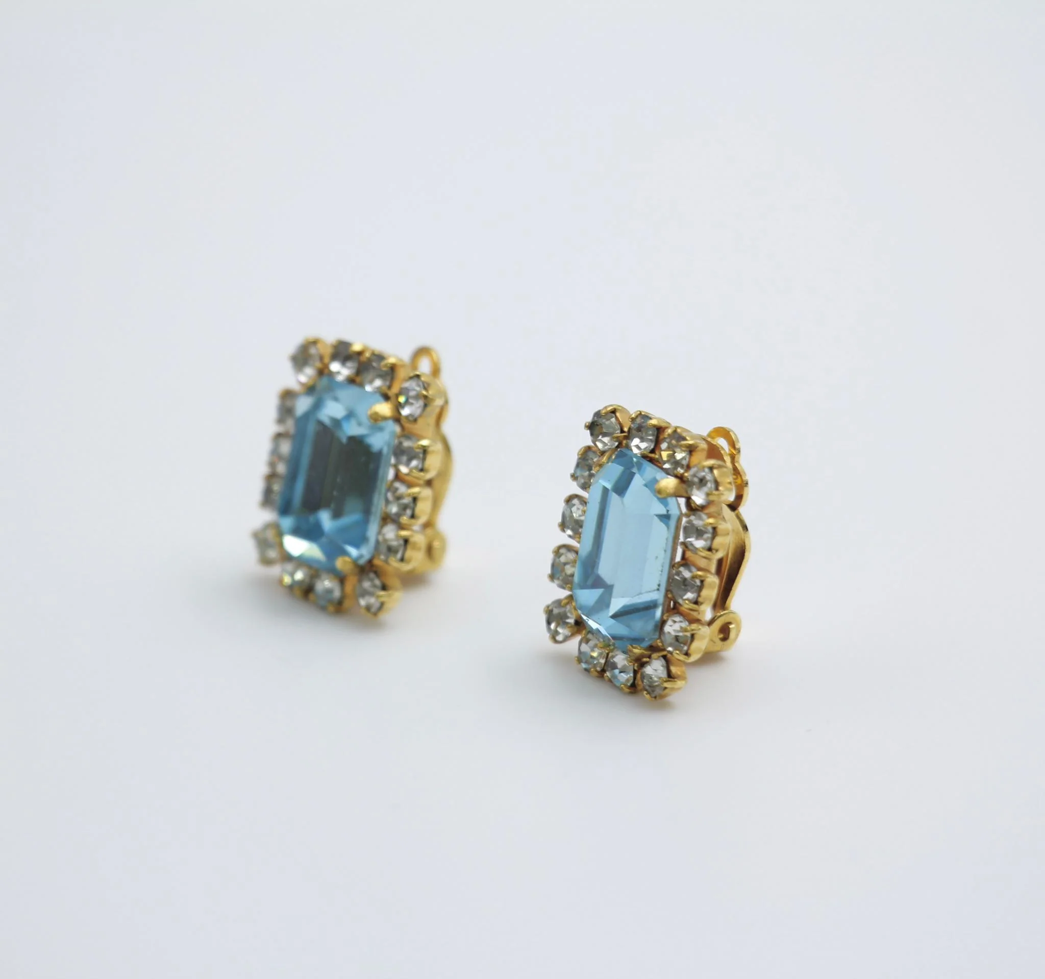 Chanel Vintage 95P Light Blue Rhinestone Barbie Earrings - Image 2