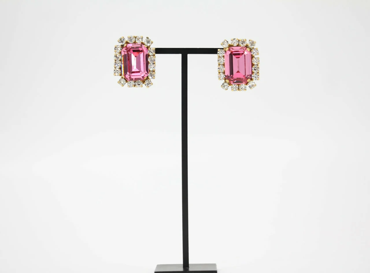 Chanel Vintage 95P Rhinestone Barbie Pink Clip-on Earrings - Image 2