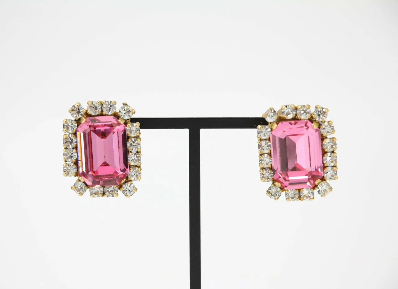 Chanel Vintage 95P Rhinestone Barbie Pink Clip-on Earrings - Image 4
