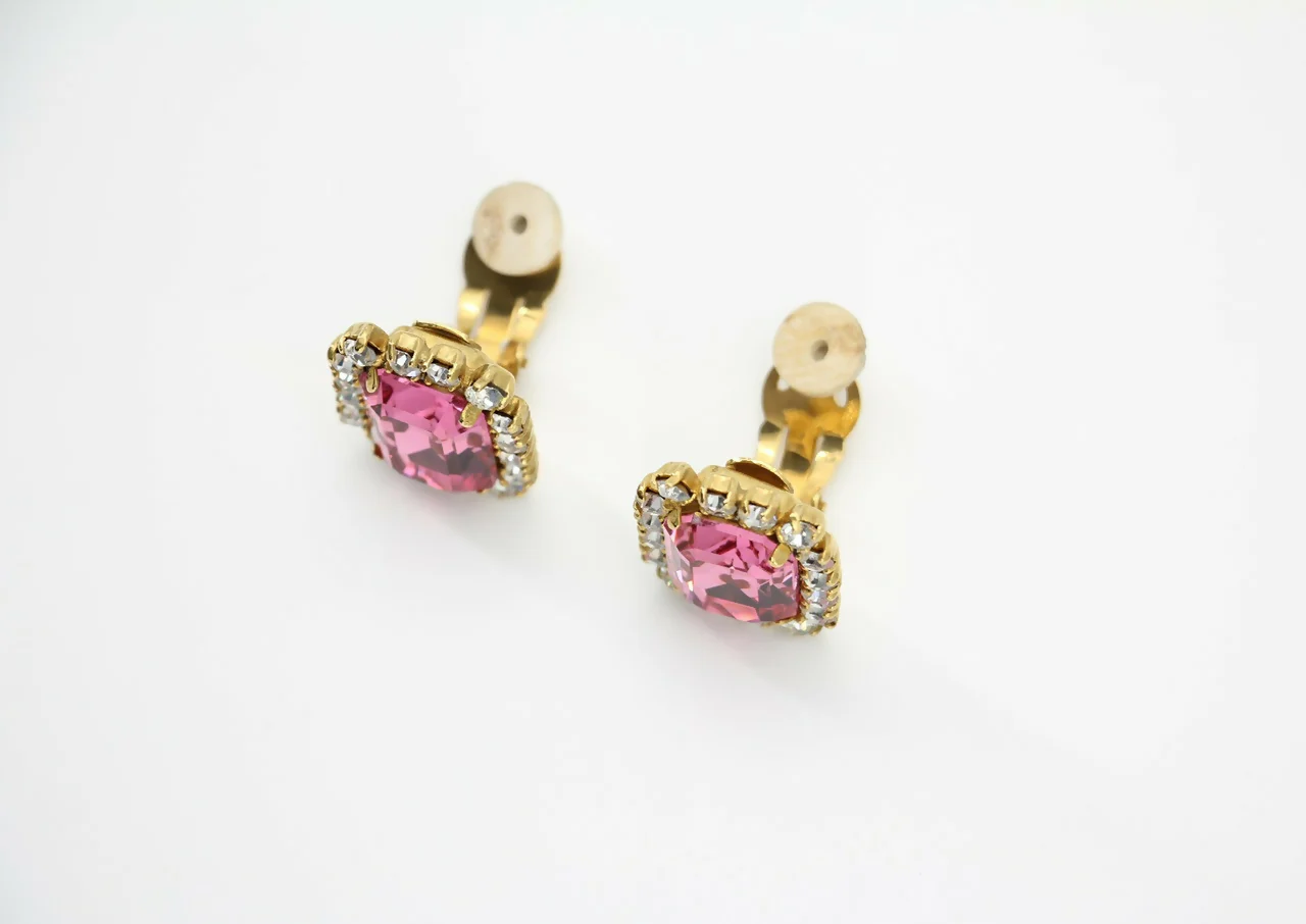 Chanel Vintage 95P Rhinestone Barbie Pink Clip-on Earrings - Image 6