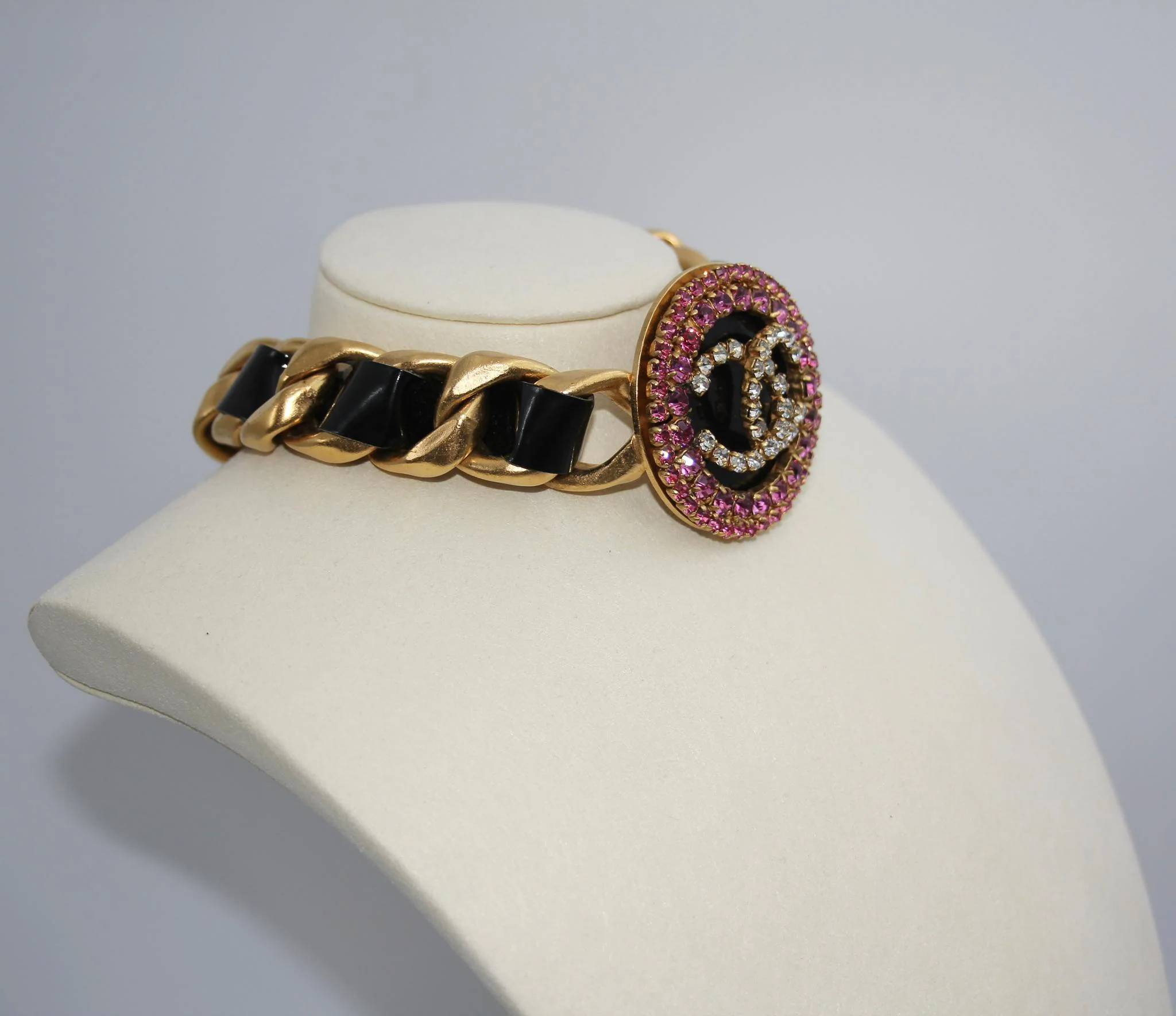 Chanel Vintage 95P Rhinestone Barbie Series Pink Choker - Image 13