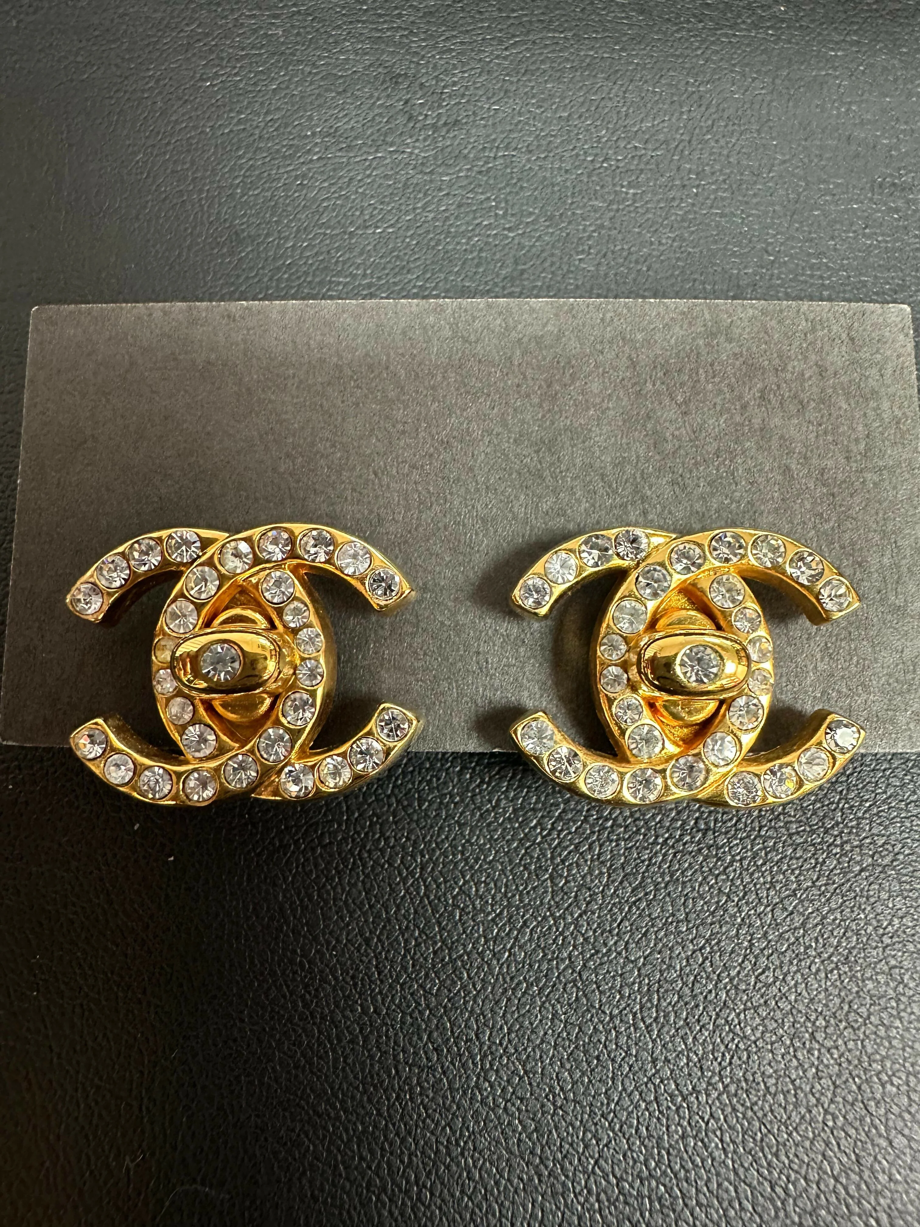 Chanel Vintage 96A Rhinestone & Gold-plated Backpack Buckle CC Clip-on Earrings