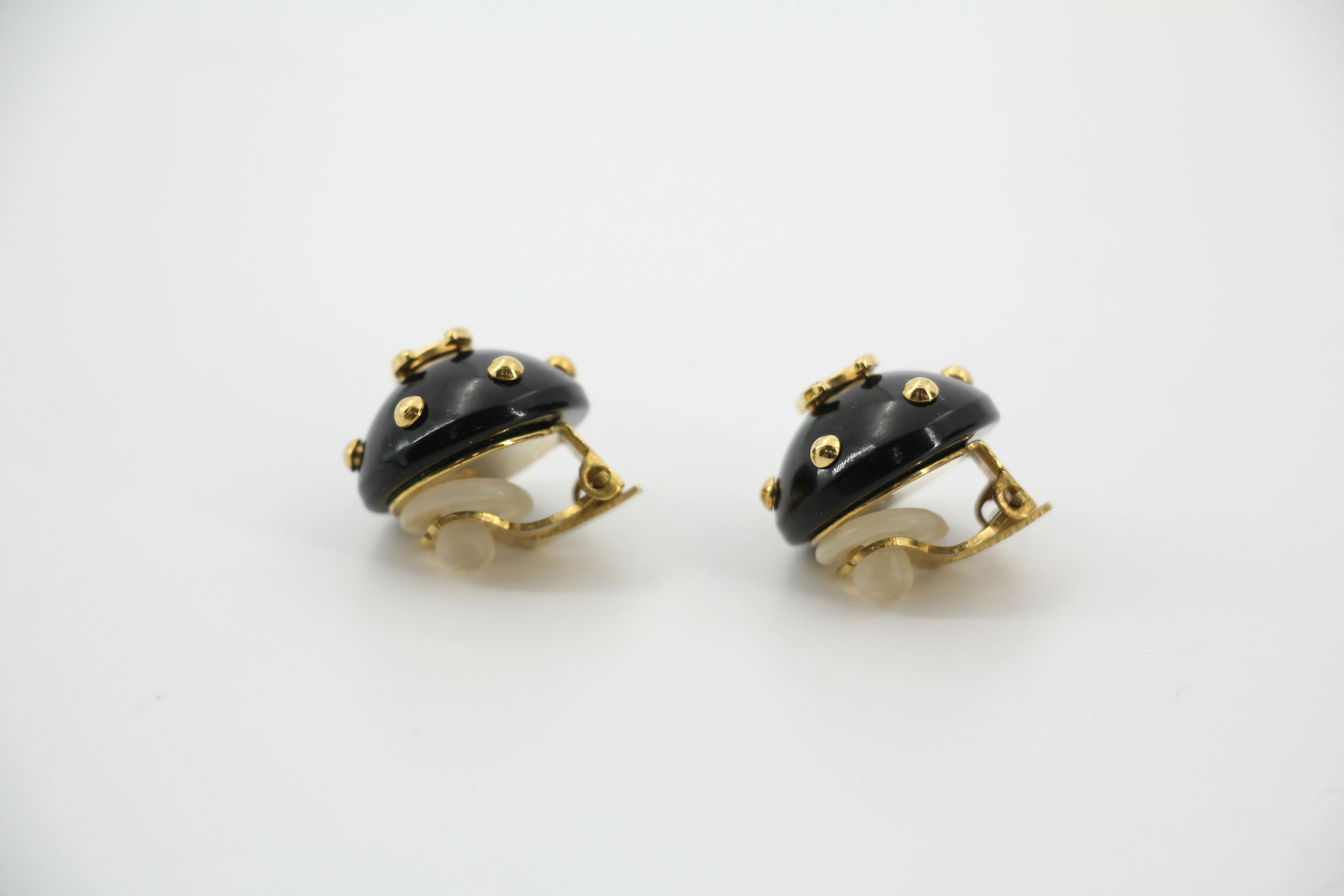 Chanel Vintage 96C Resin Black and Gold Polka Dot Clip-on Earrings - Image 7