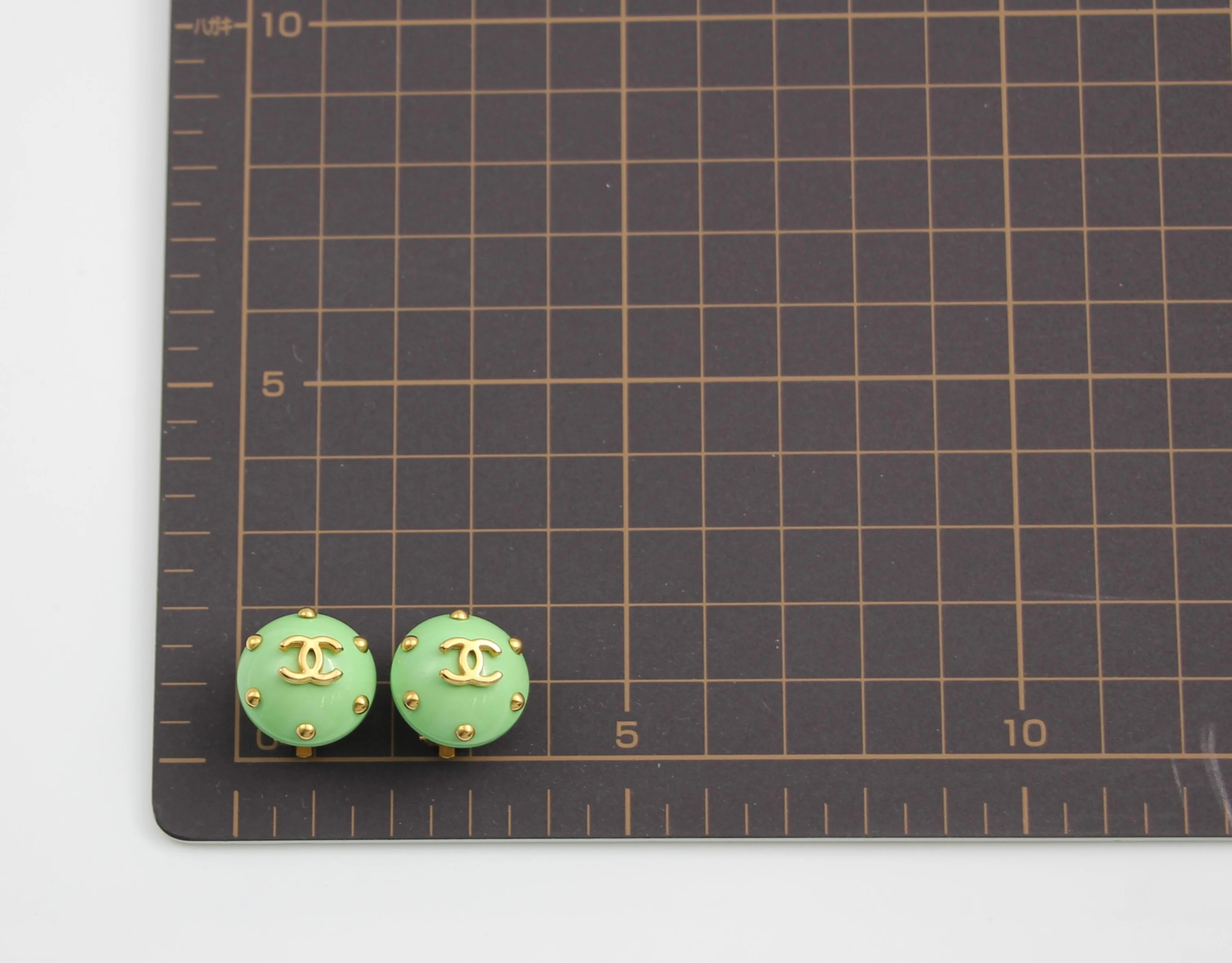 Chanel Vintage 96C Resin Light Green Beanie Earrings - Image 12