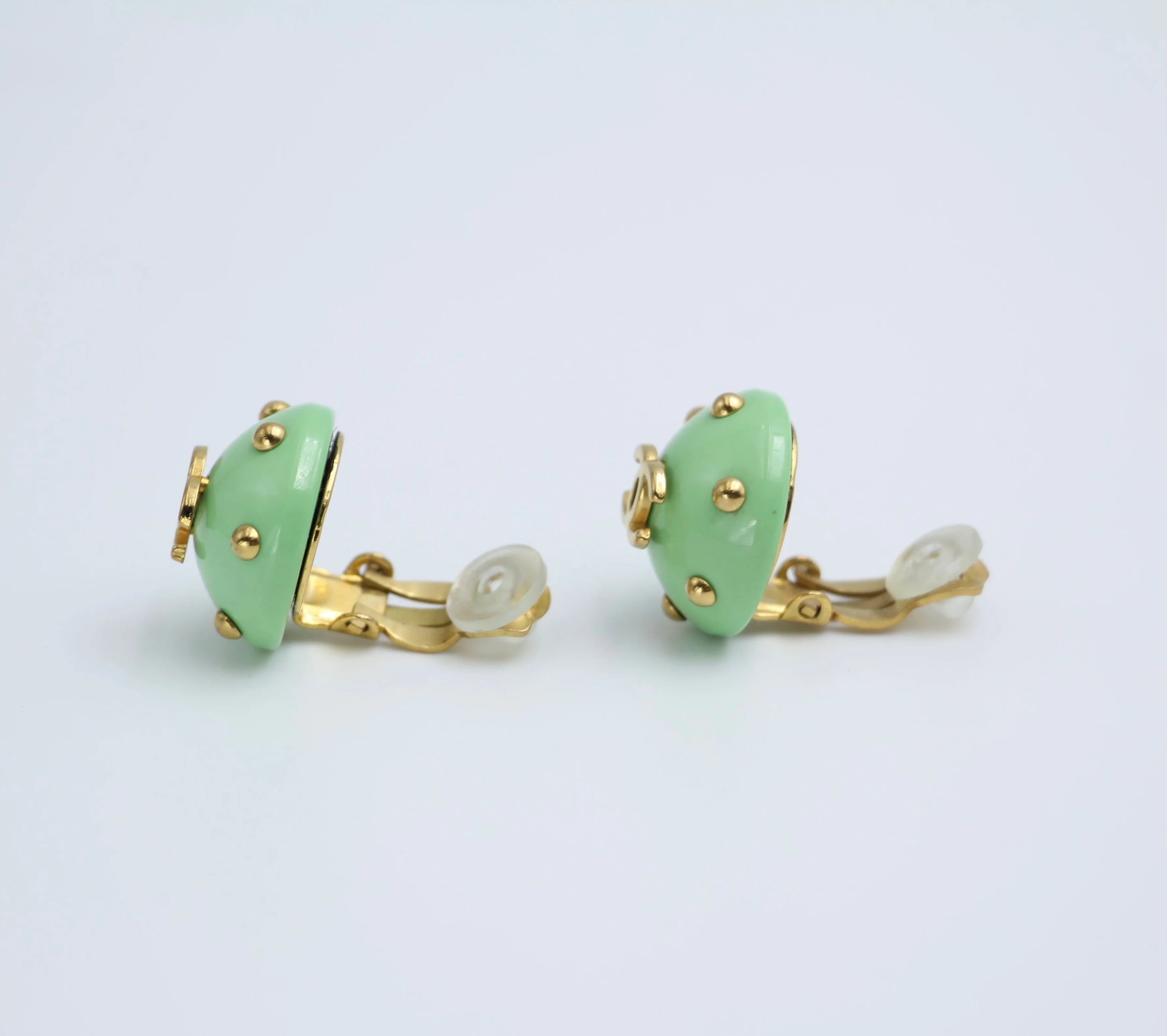 Chanel Vintage 96C Resin Light Green Beanie Earrings - Image 5