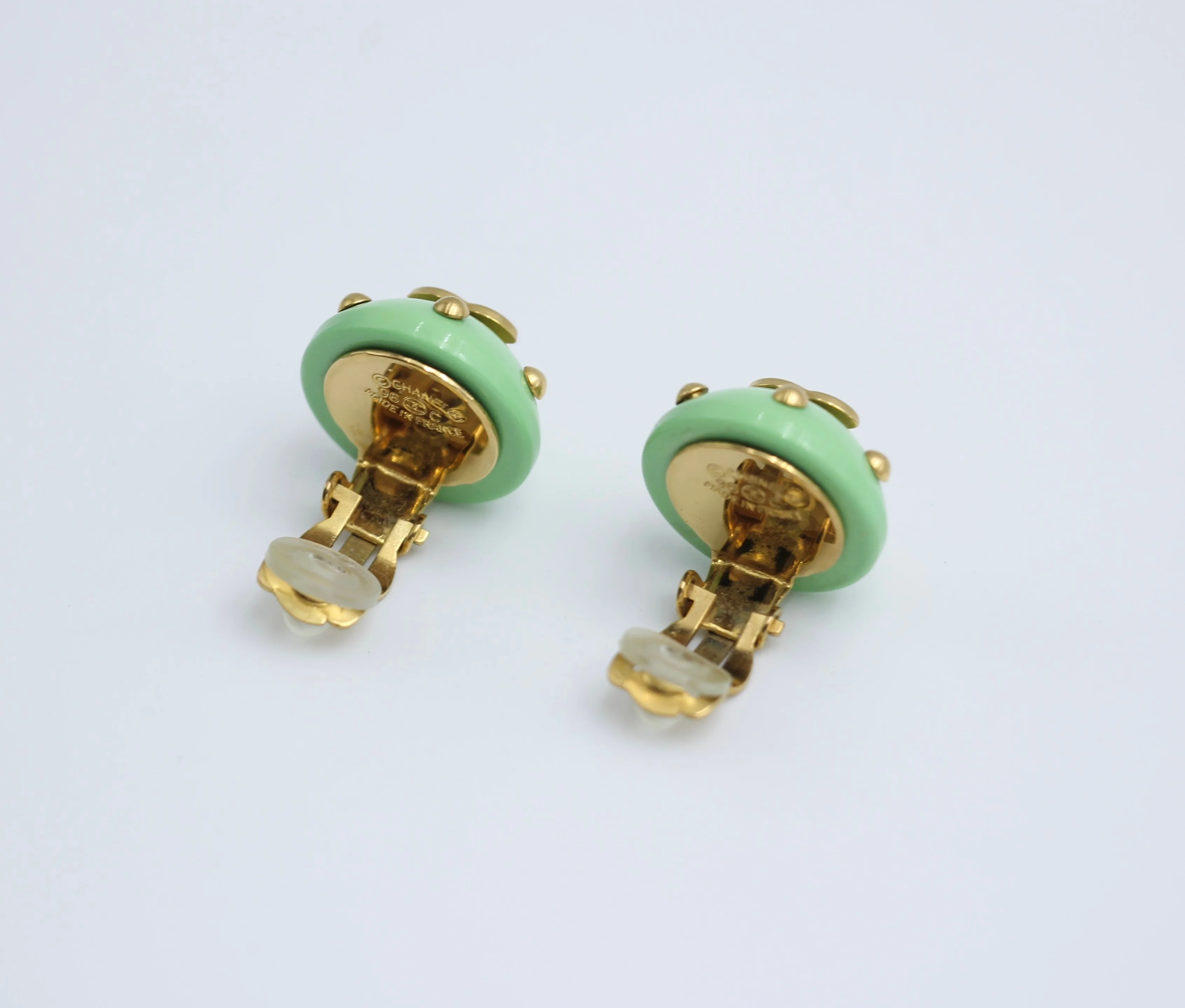 Chanel Vintage 96C Resin Light Green Beanie Earrings - Image 6