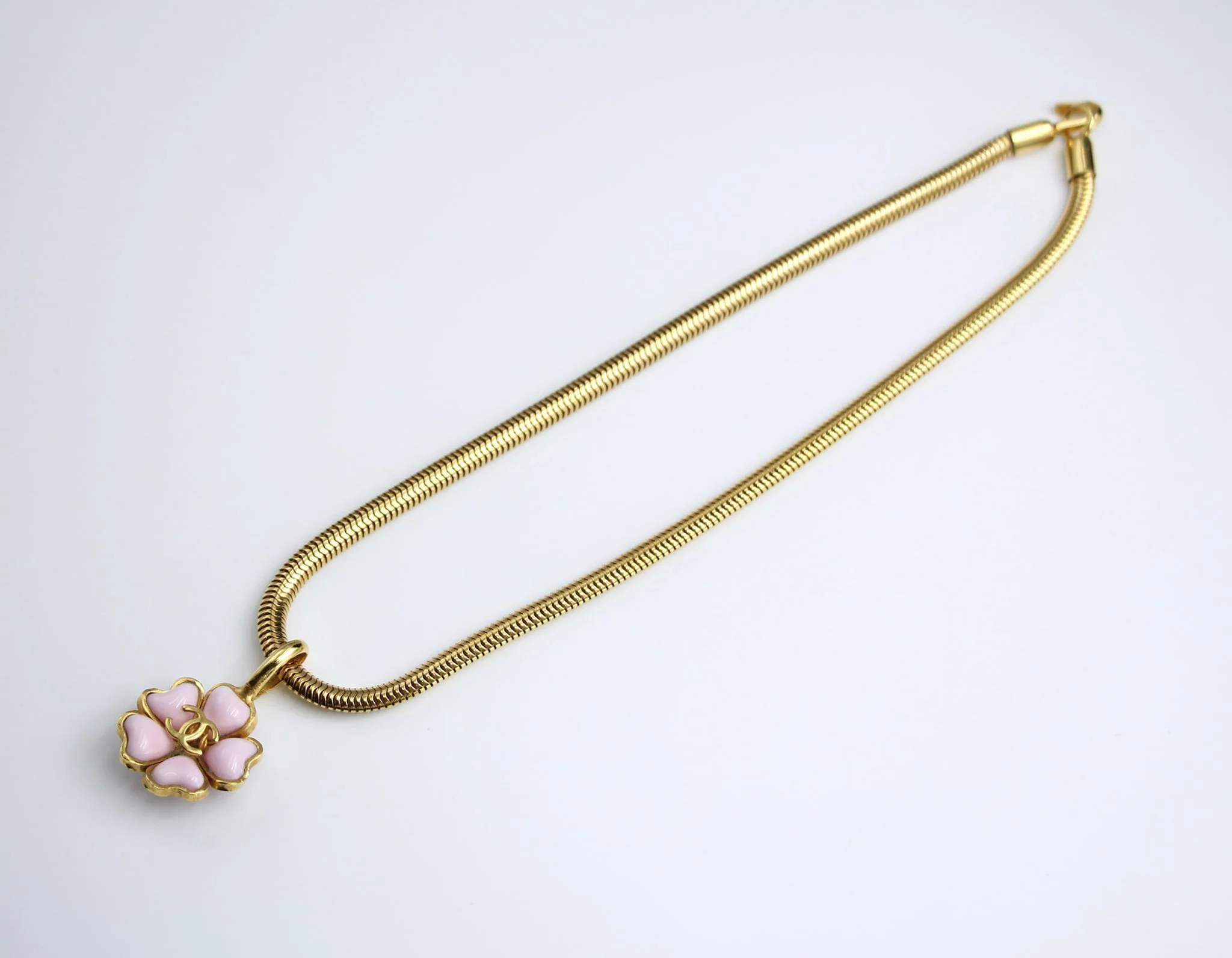 Chanel Vintage 97P Glazed Pink Camellia Pendant Necklace - Image 2