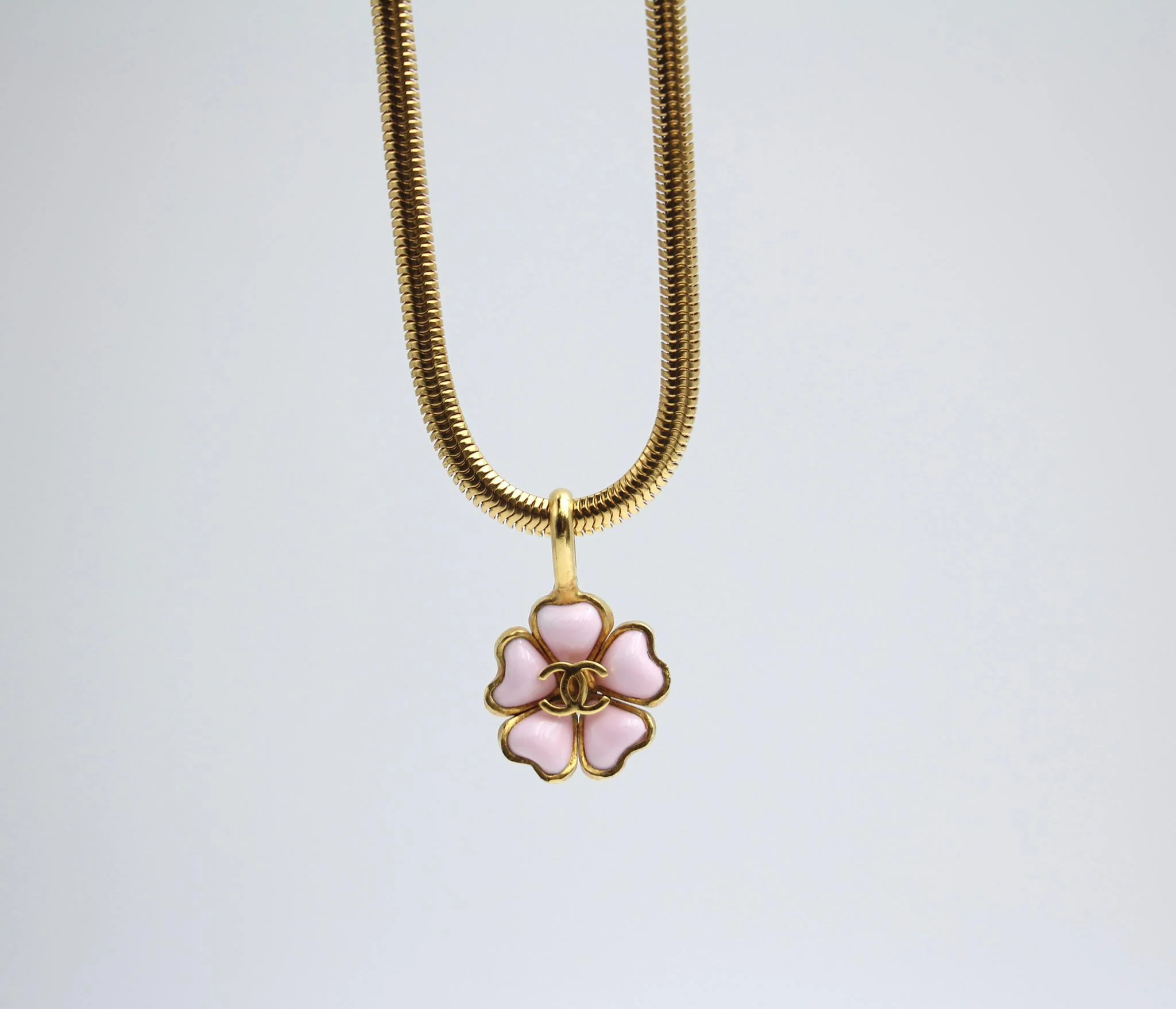 Chanel Vintage 97P Glazed Pink Camellia Pendant Necklace - Image 9
