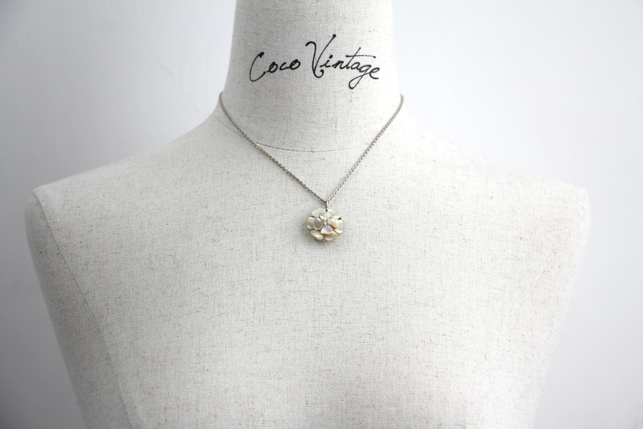 Chanel Vintage 98A Mother-Of-Pearl White Multi-Layered Camellia Silver Necklace - Image 11