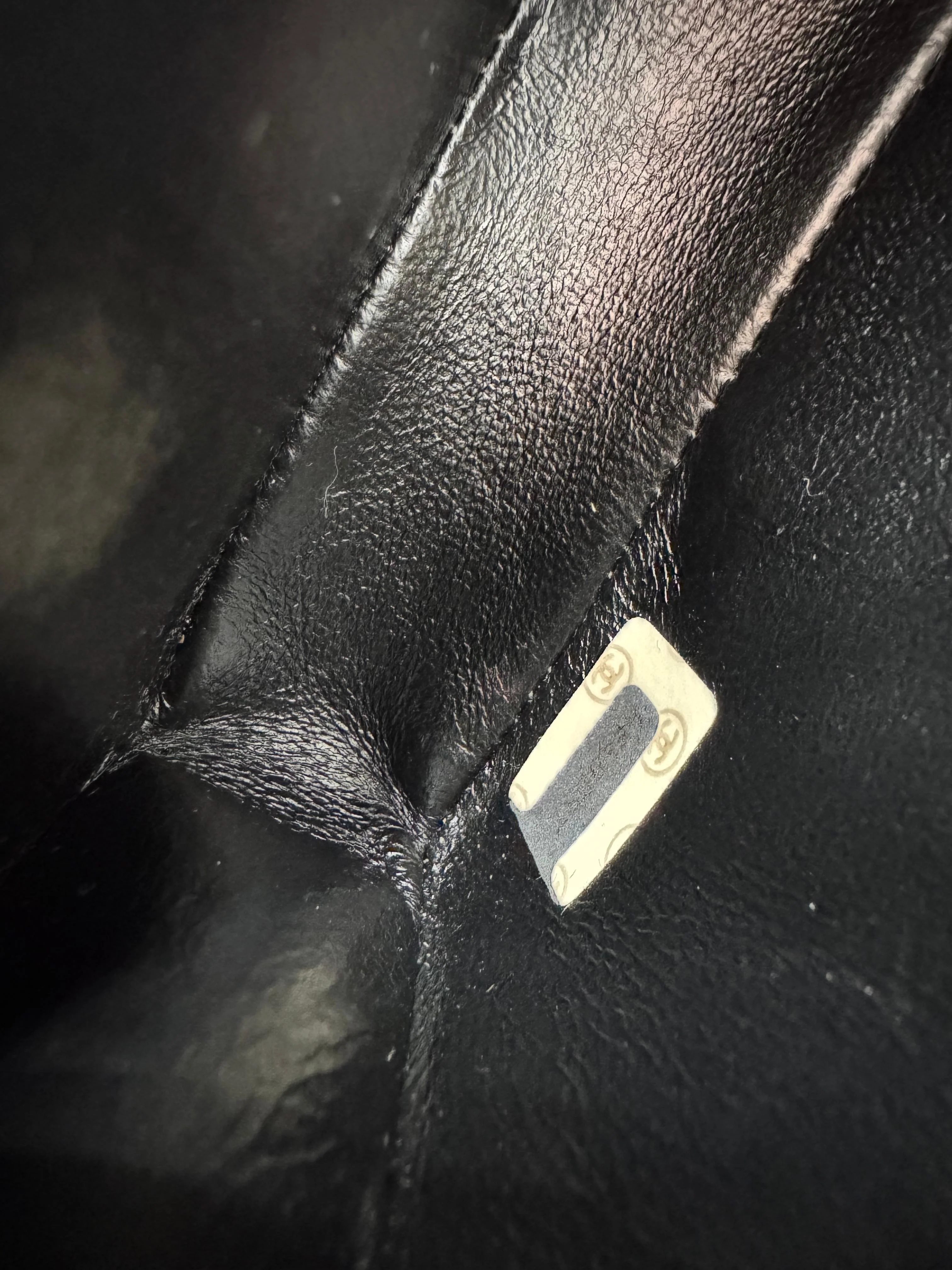 Chanel vintage Black velvet mini square flap bag with gold hardware - Image 17