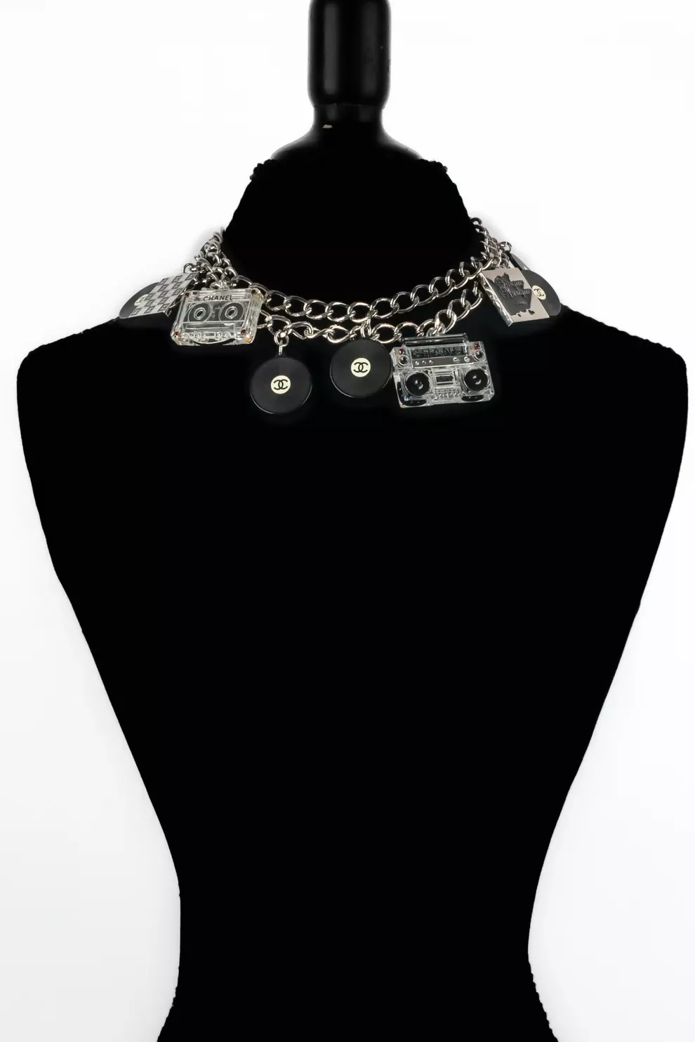 Chanel Vintage Charm Necklace – Spring 2004 Collection - Image 4