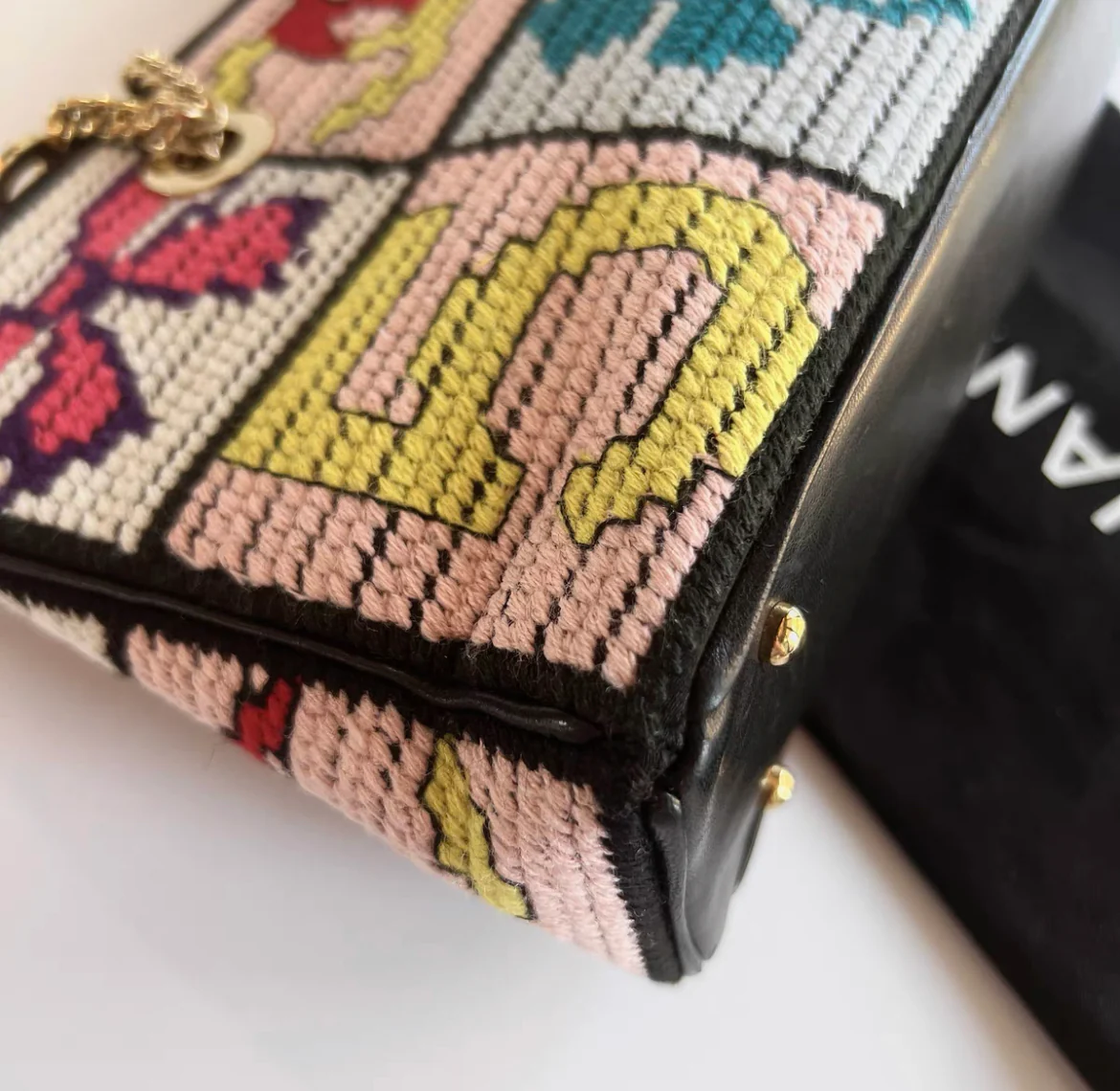 Chanel Vintage Cross stitch shoulder bag - Image 3