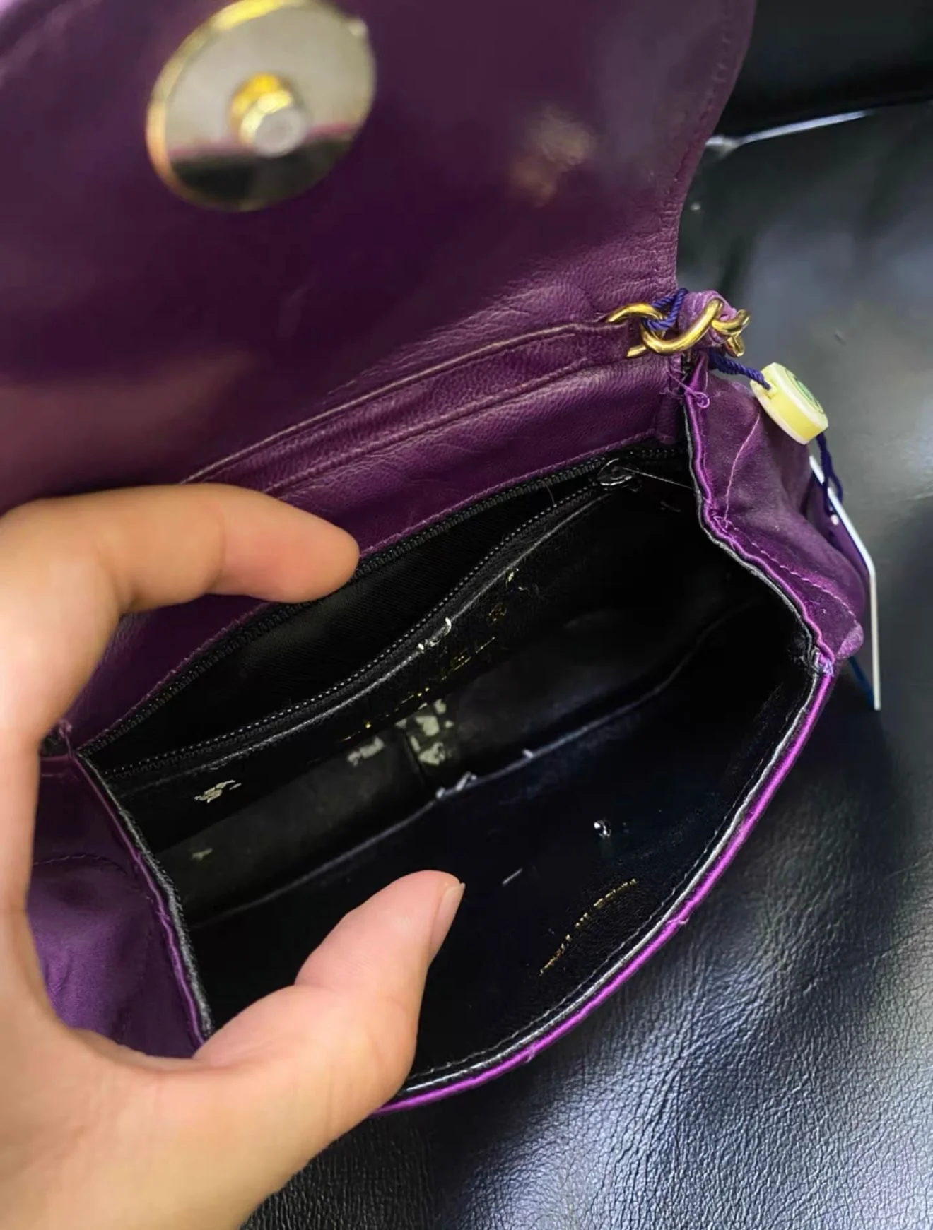 Chanel Vintage Flap Bag in Purple Satin and Gold Hardware - Image 4