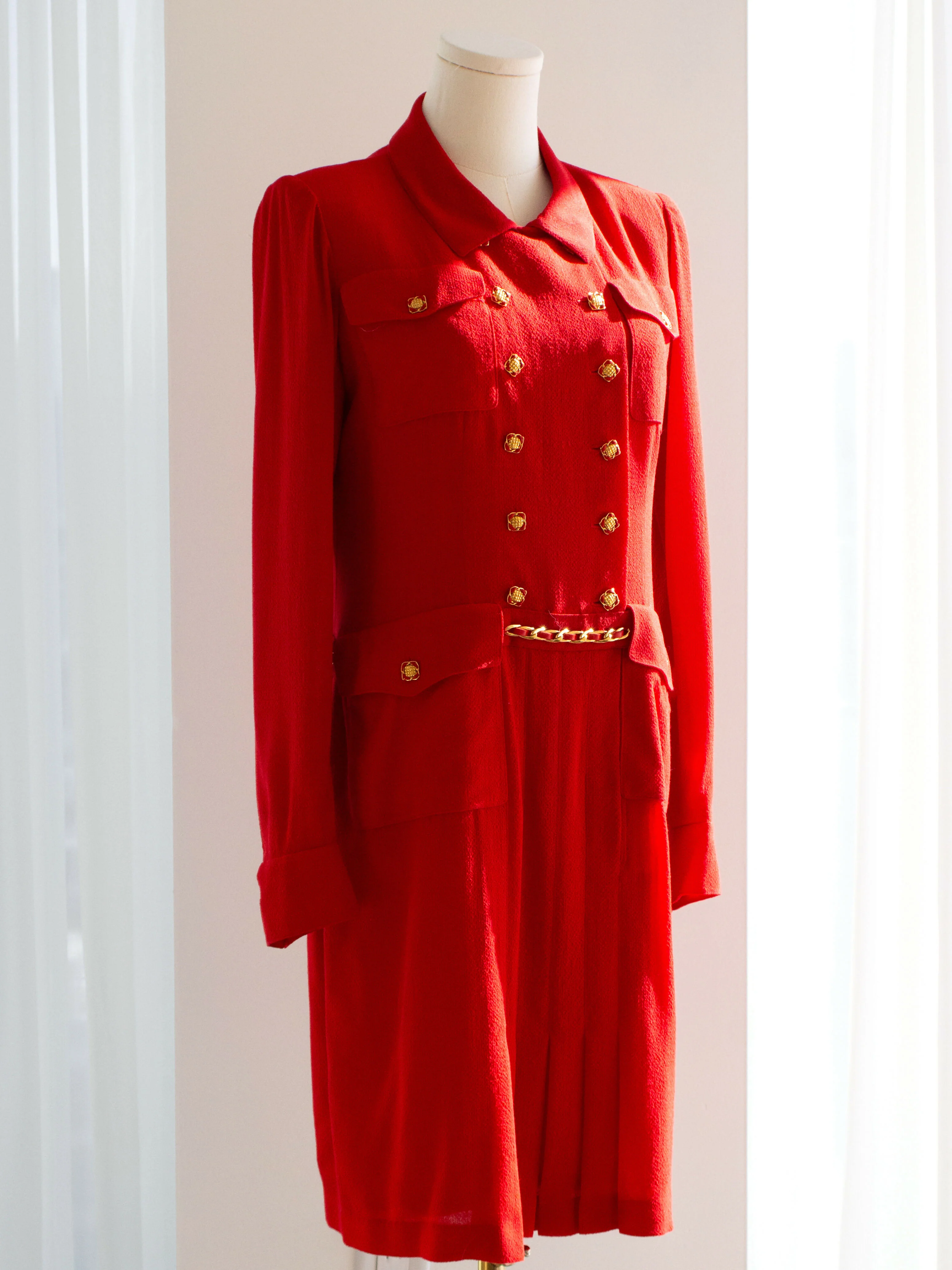Chanel Vintage Haute Couture Fall/Winter 1988 Red Gold Chain Dress - Image 3