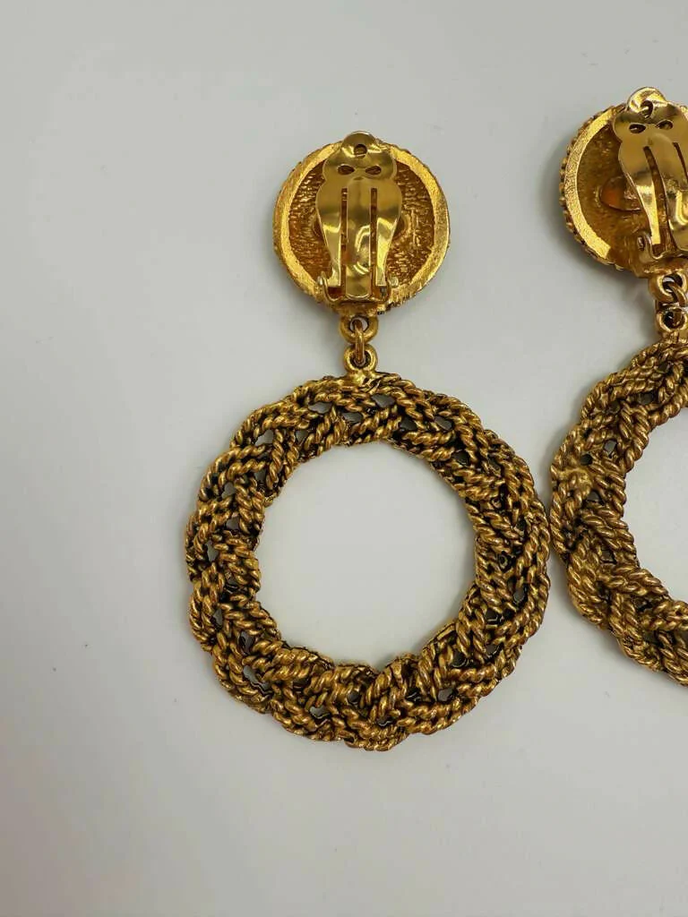 Chanel vintage Logo Earrings - Image 6