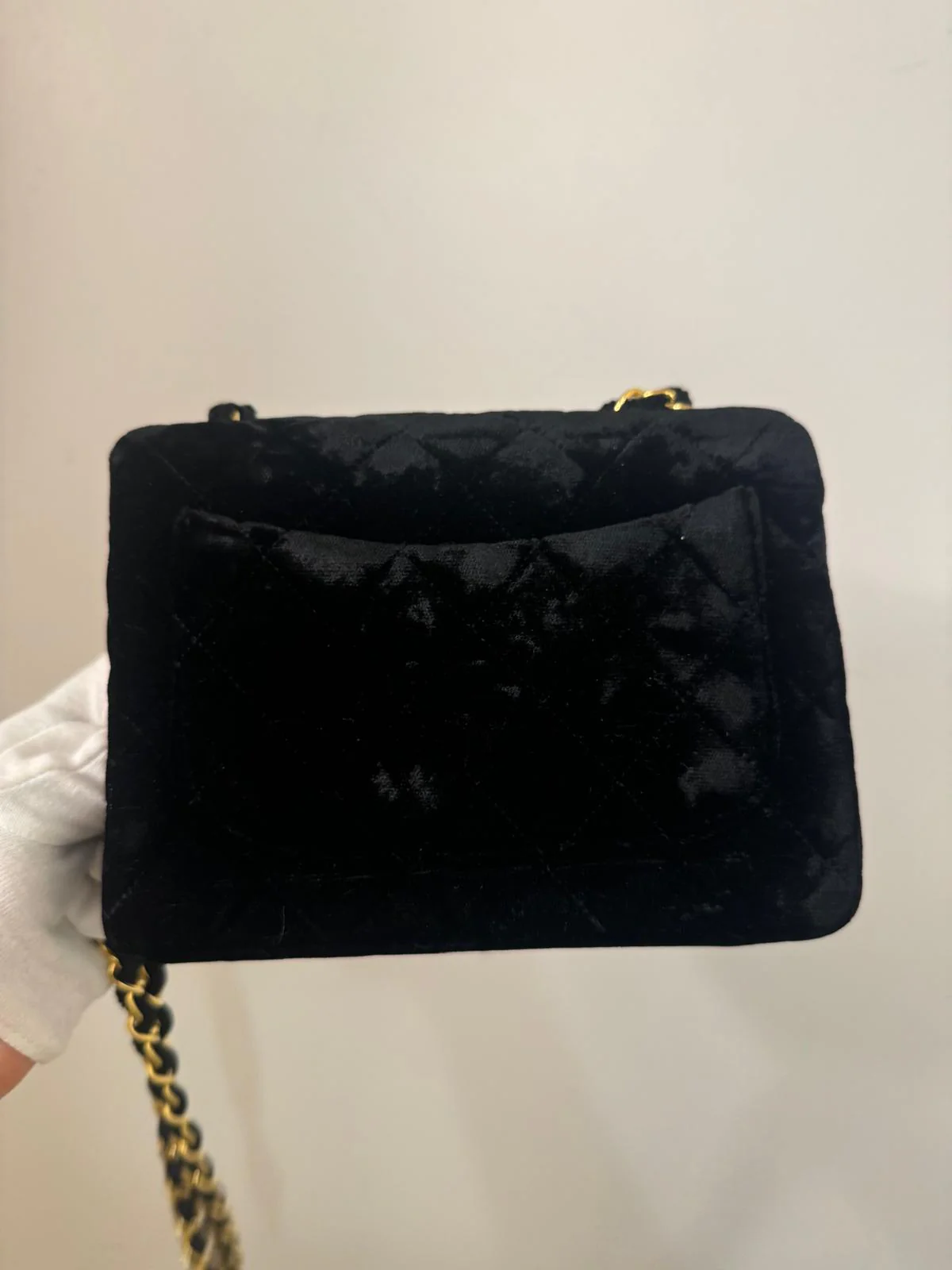 Chanel Vintage Mini Velvet Flap bag Black gold hardware - Image 7
