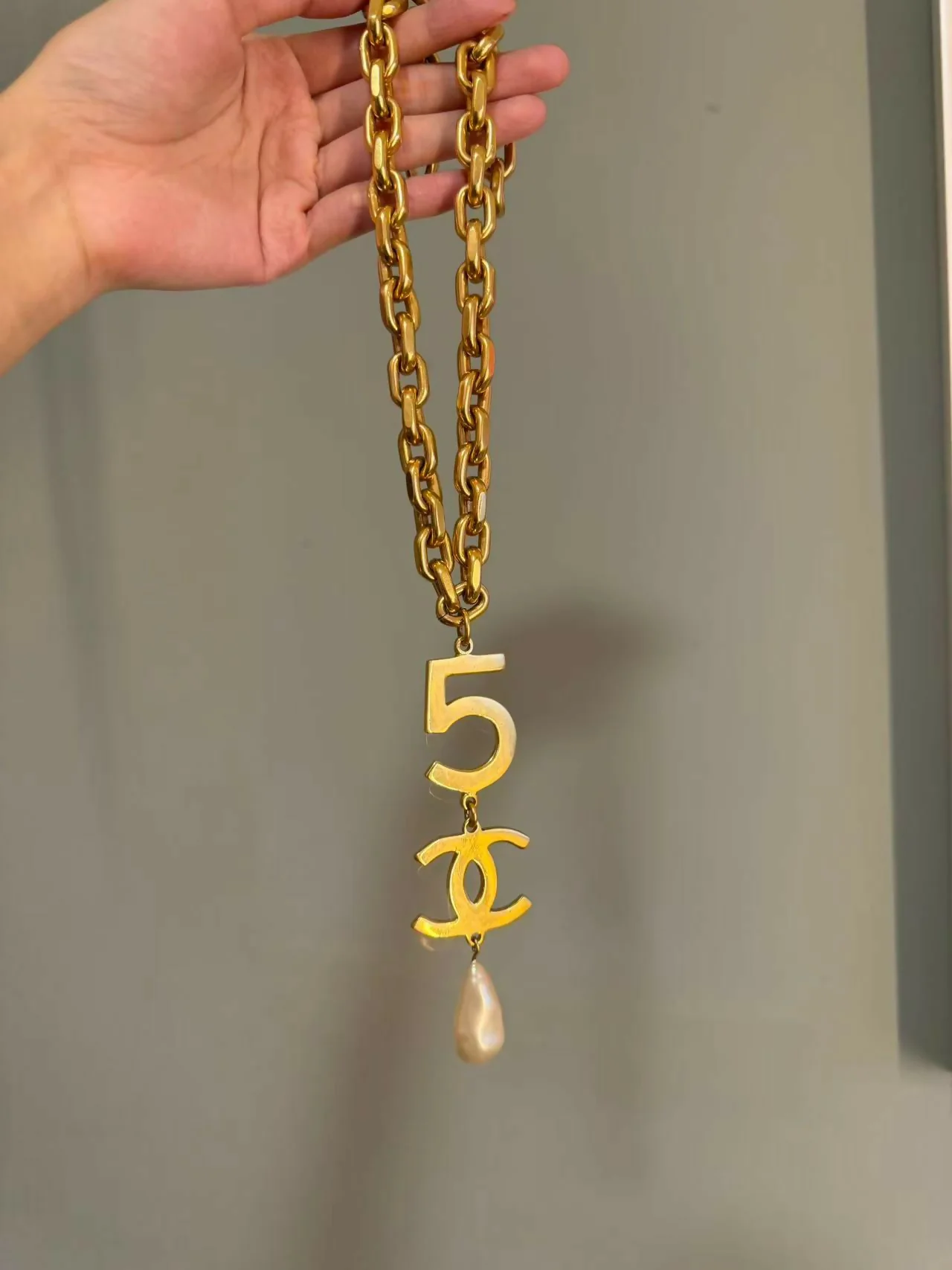 Chanel Vintage “No.5” Necklace — Spring/Summer 1987 (Runway) - Image 2