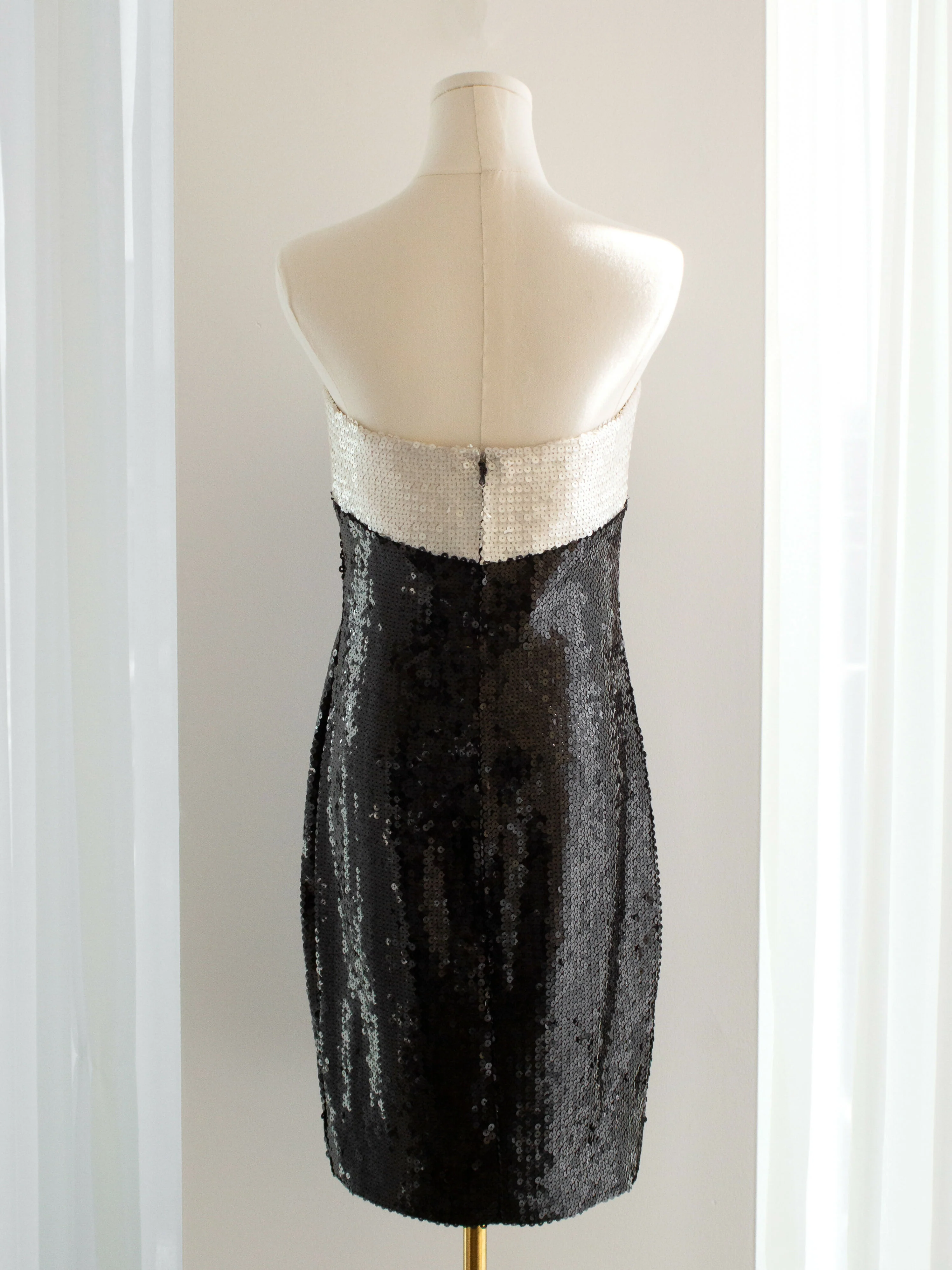 Chanel Vintage S/S 1987 White Black Sequin Embellished Bow Bustier Mini Dress - Image 2