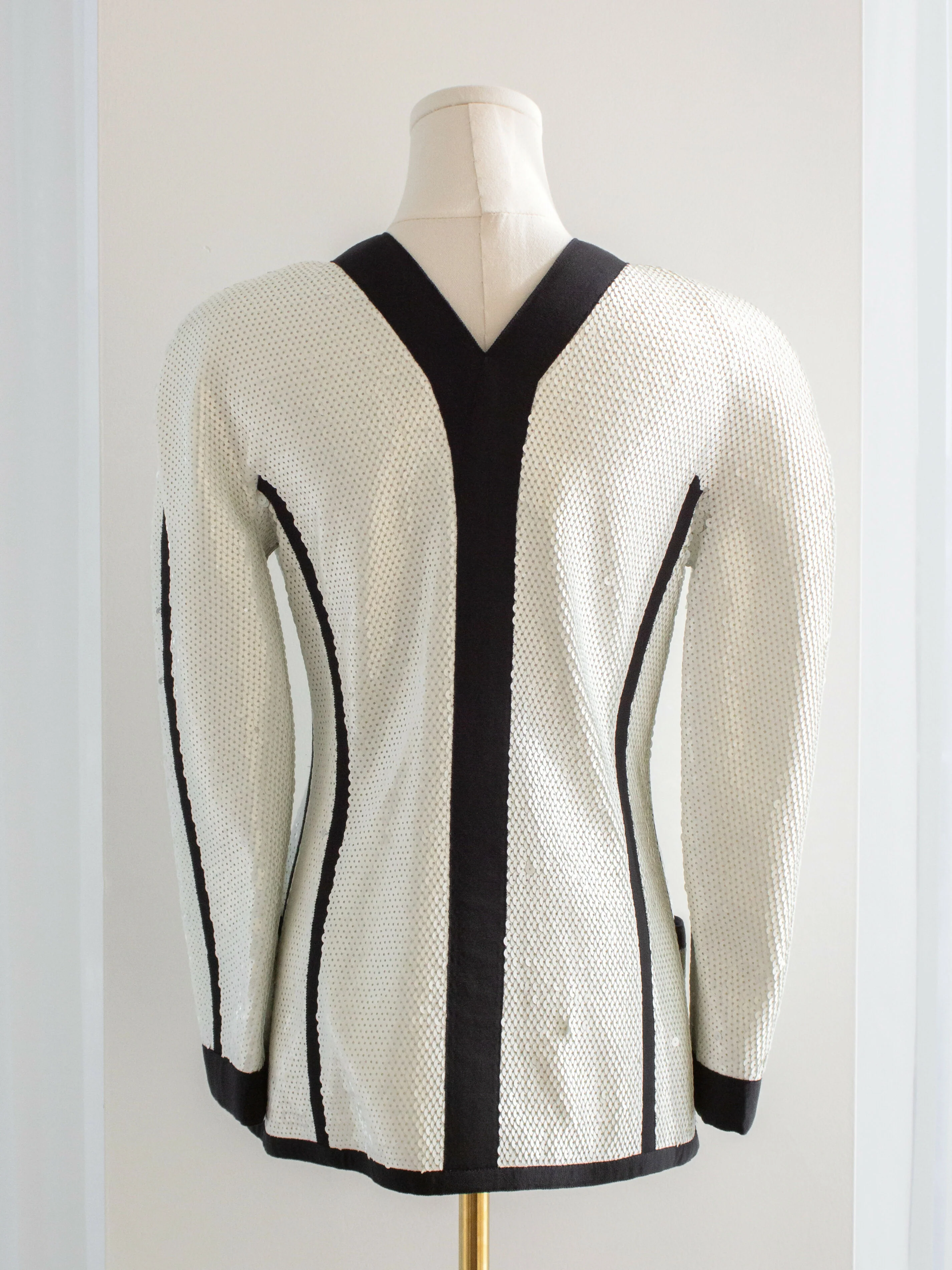 Chanel Vintage S/S 1991 Collector White Black Sequin CC Scuba Jacket - Image 2