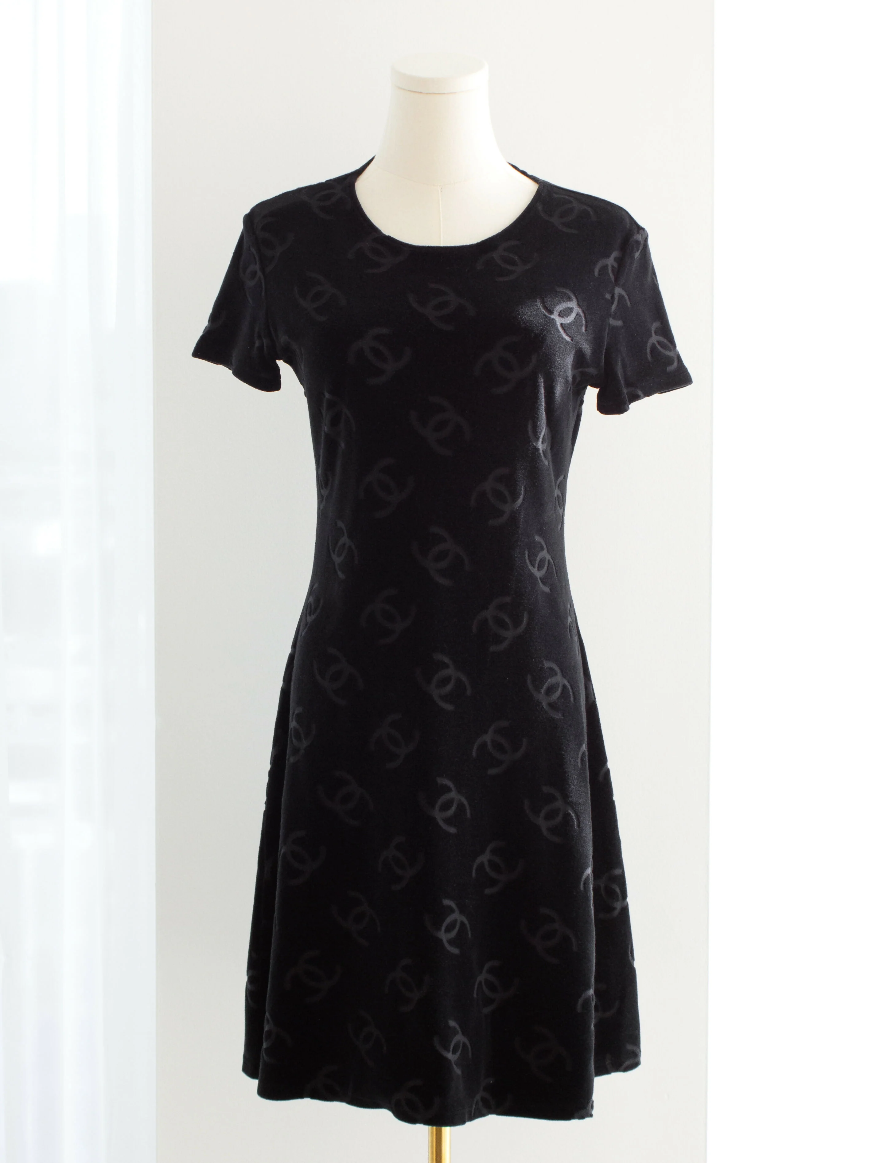 Chanel Vintage S/S1996 Black CC Logo Velour 96P LBD Mini Dress